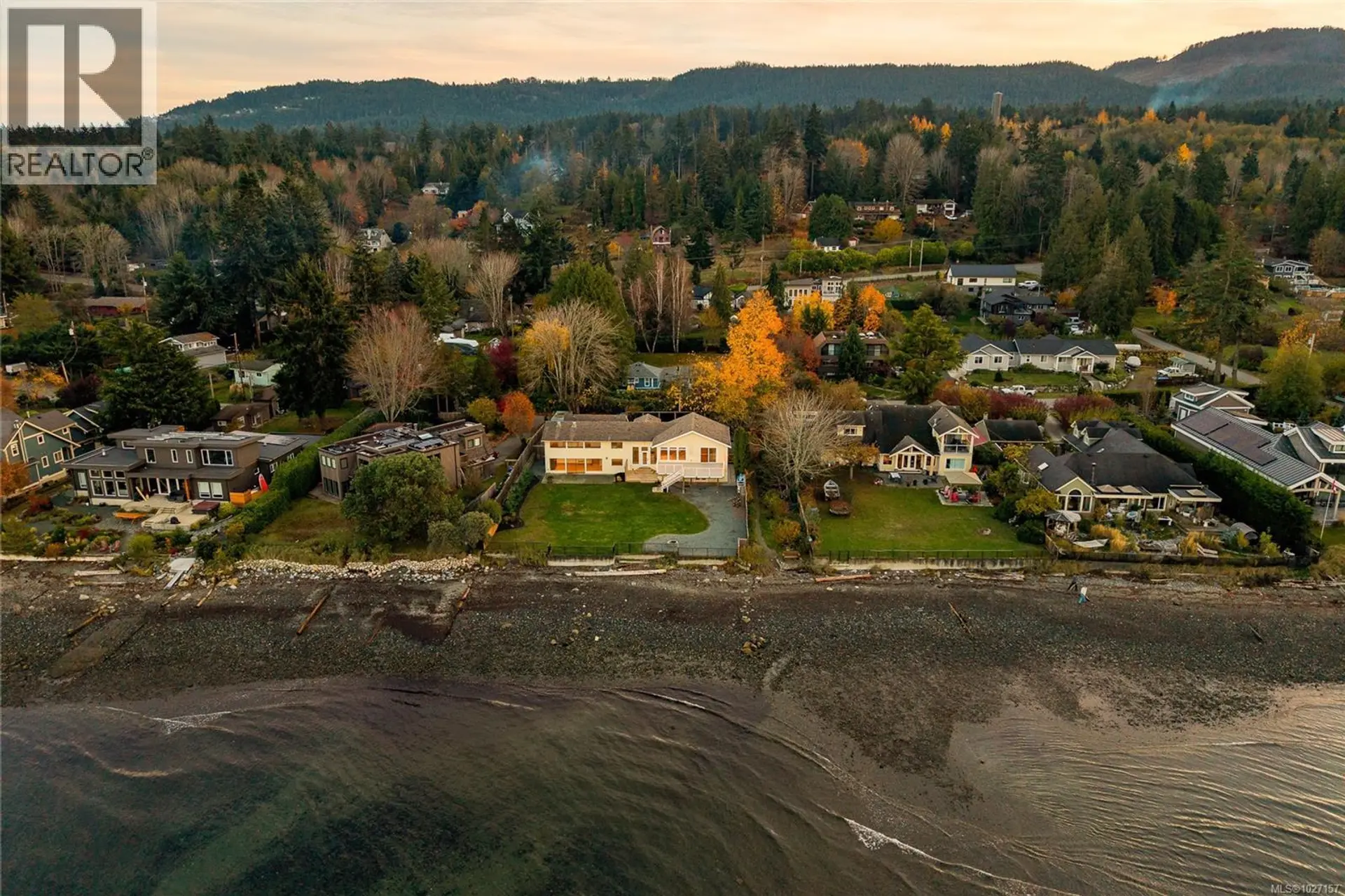 Property at 7850 Shangri-La Rd, Lantzville, BC