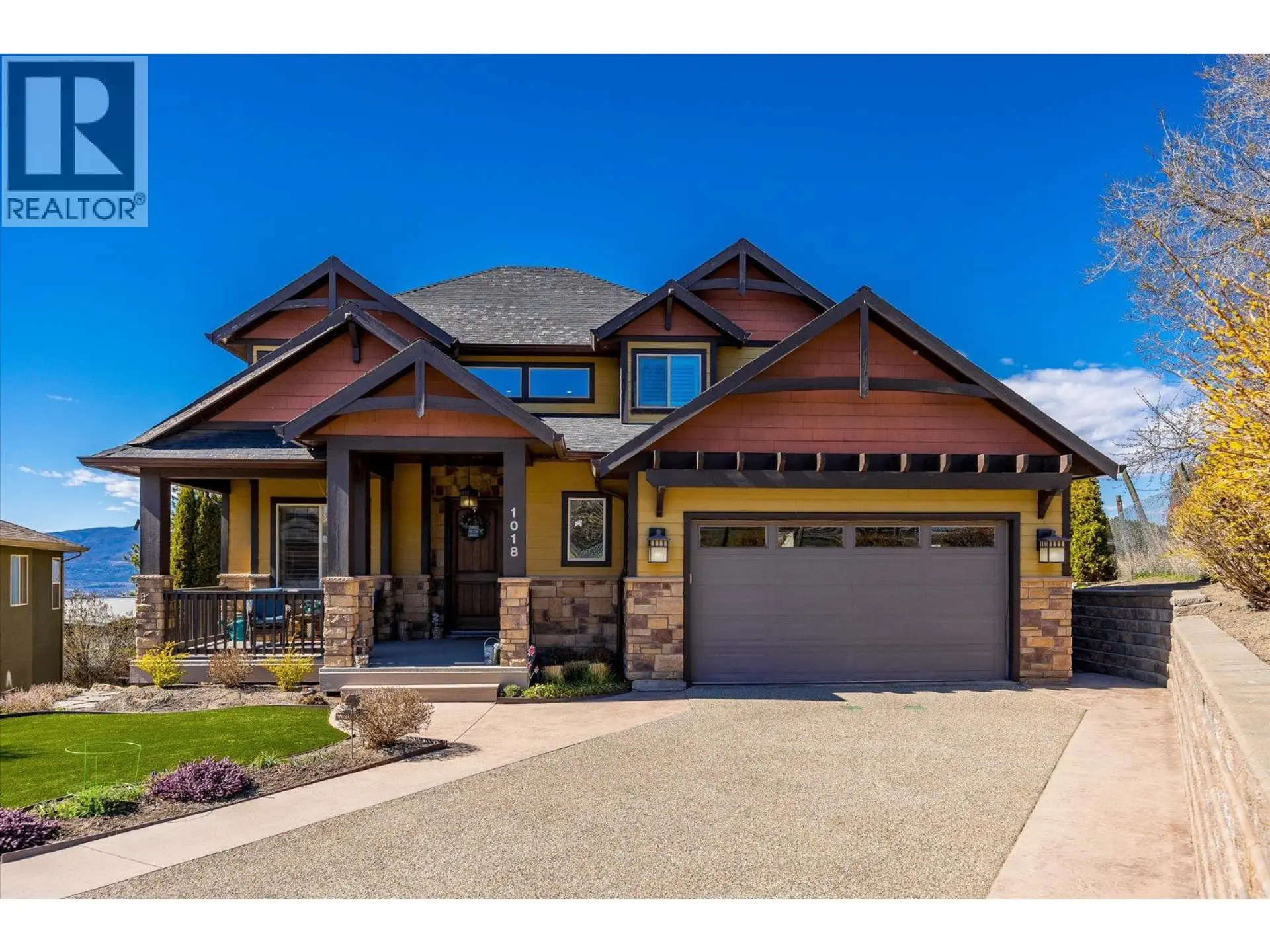 Property at 1018 Hume Avenue, Kelowna, BC