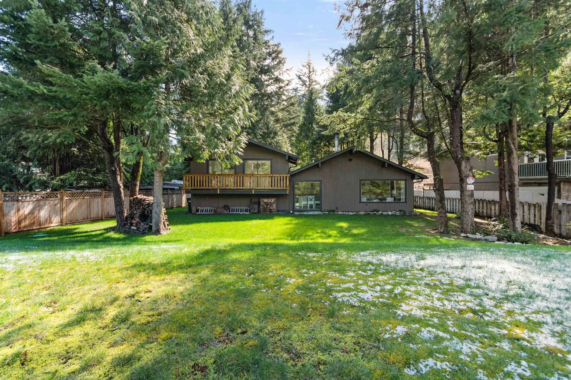 Property at 30 Robertson Crescent, Hope, BC