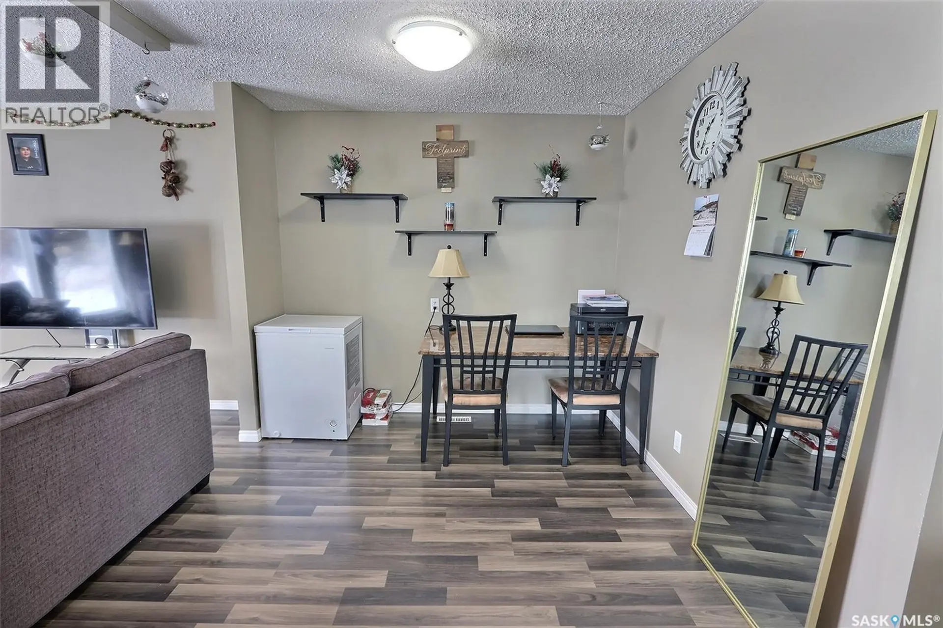 835 7TH STREET E - Image 5