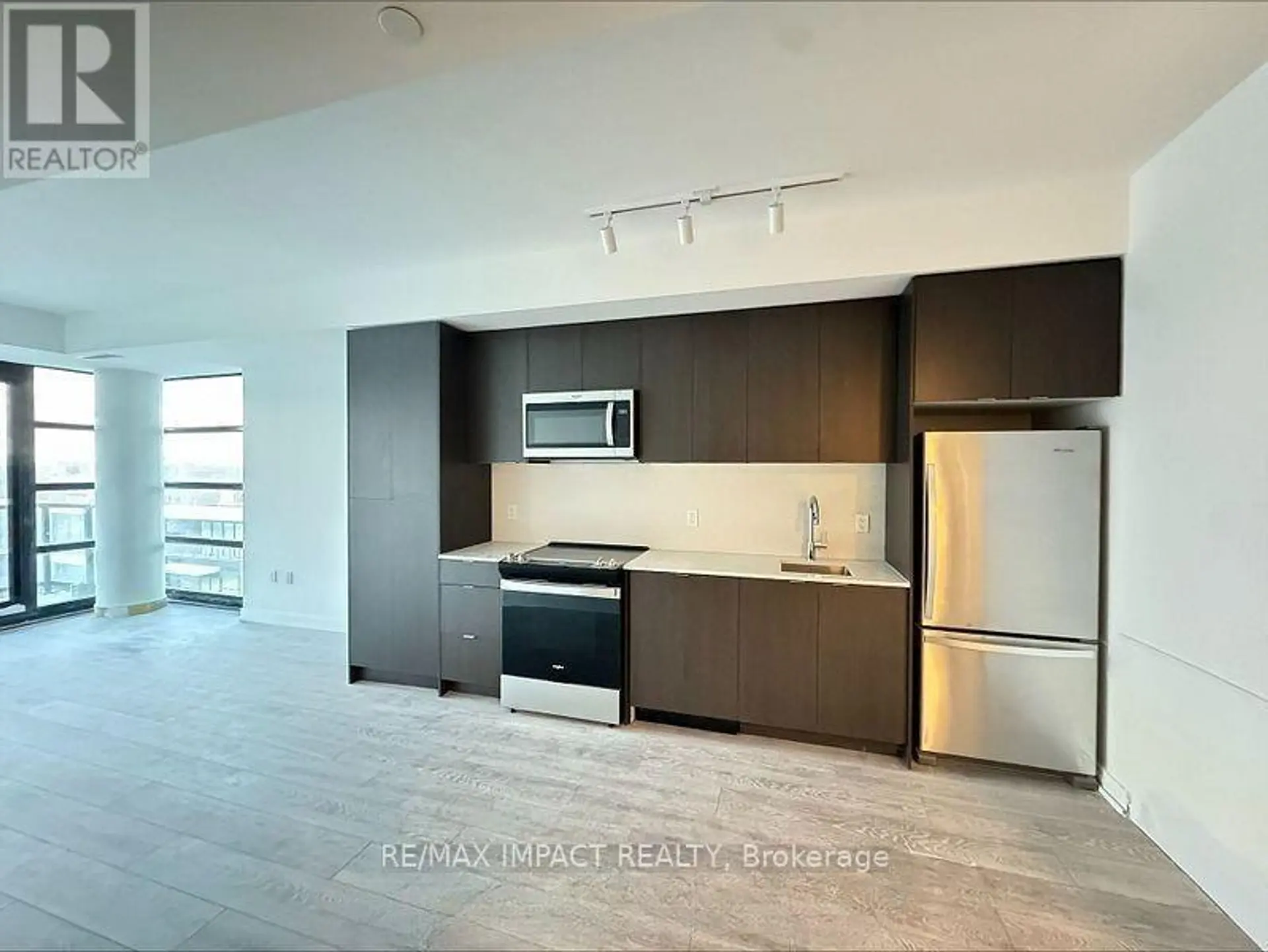 #603 1606 CHARLES STREET - Image 2