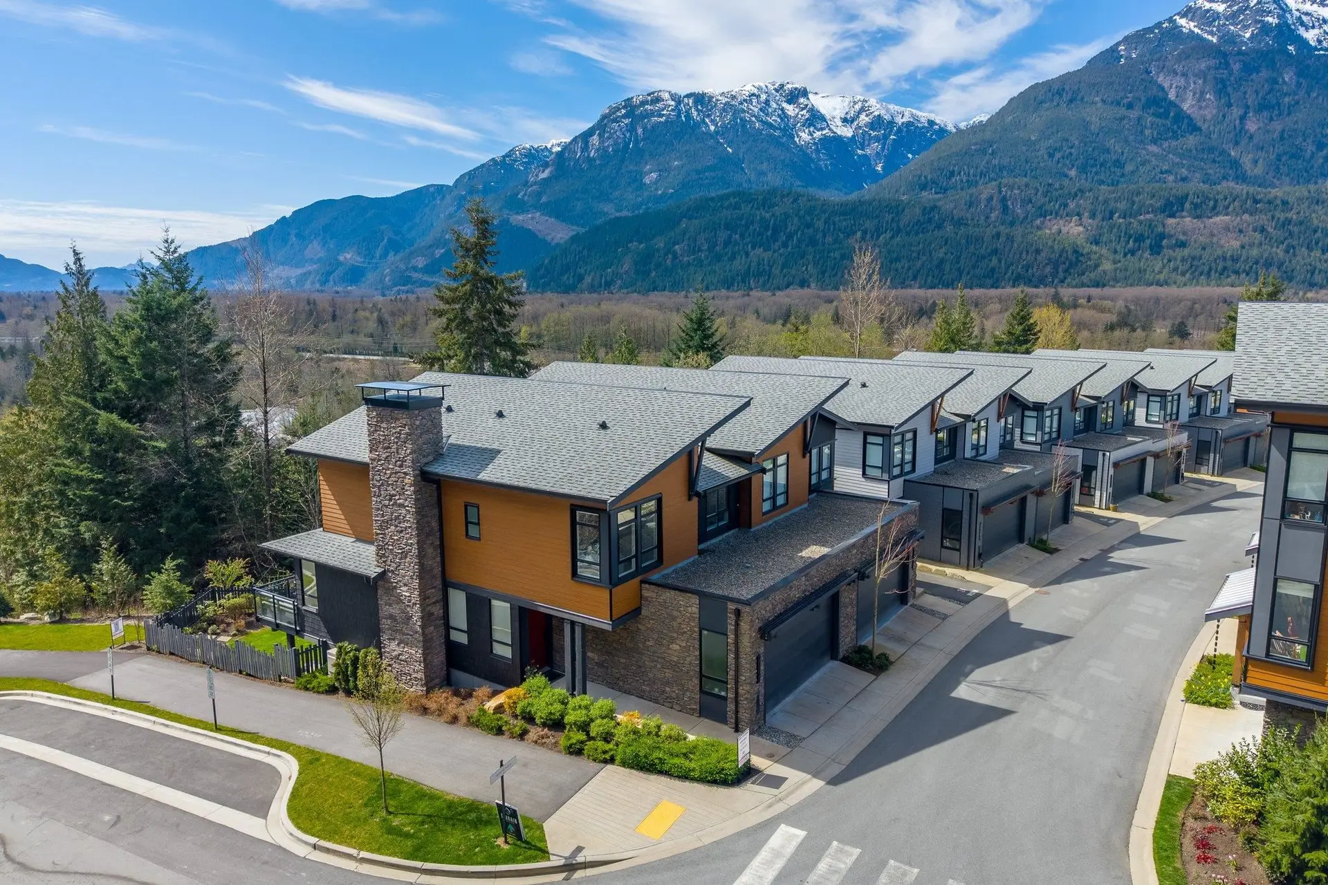 Property at 41203 Highline Place, Squamish, BC