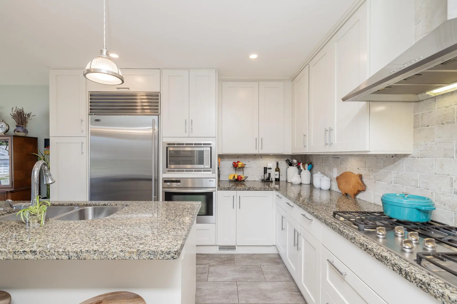 Property at 32558 Murray Avenue, Abbotsford, BC