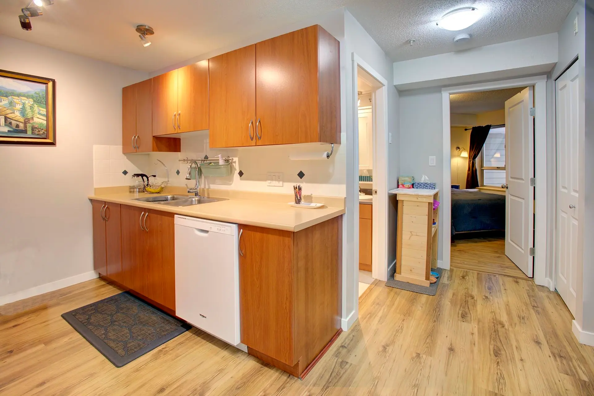 #207 38003 Second Avenue - Image 7