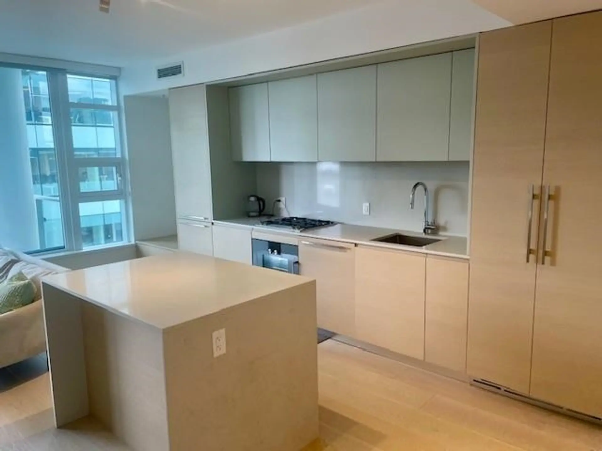 #1803 1289 Hornby Street - Image 2