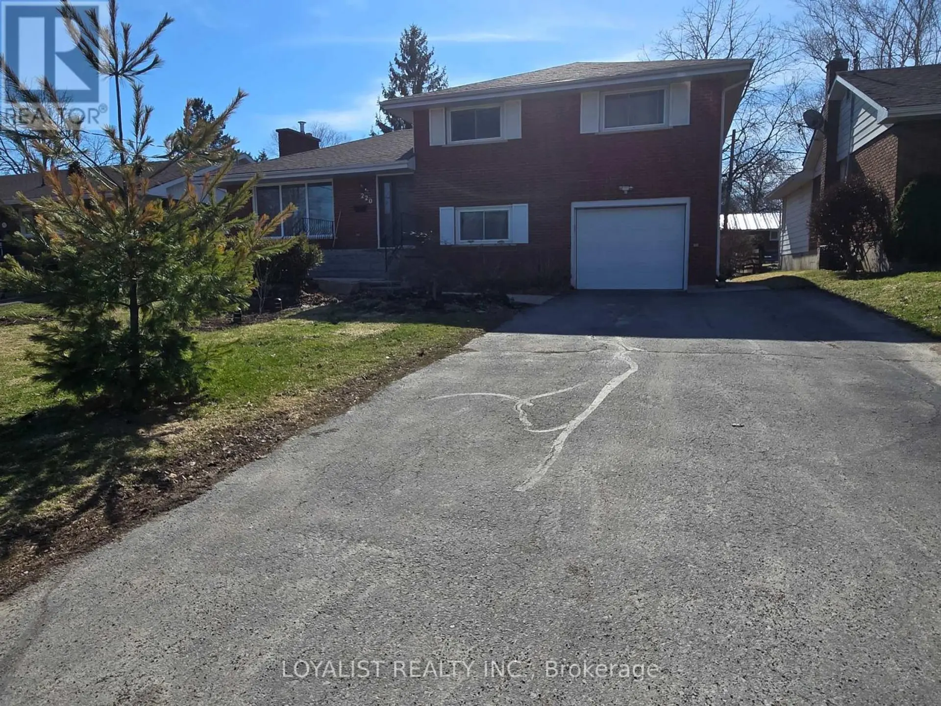 220 PARROTT DRIVE - Image 14