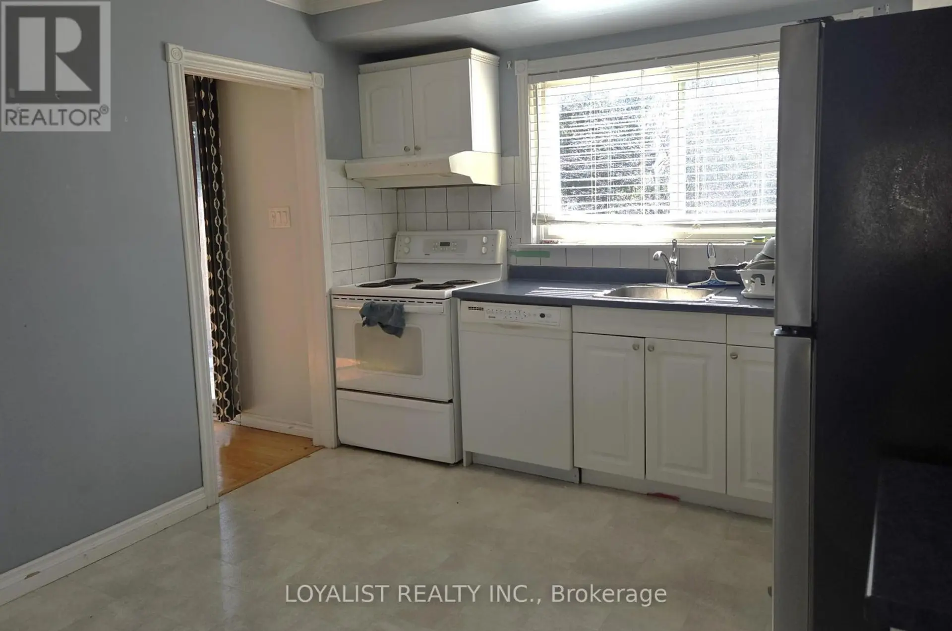 220 PARROTT DRIVE - Image 7
