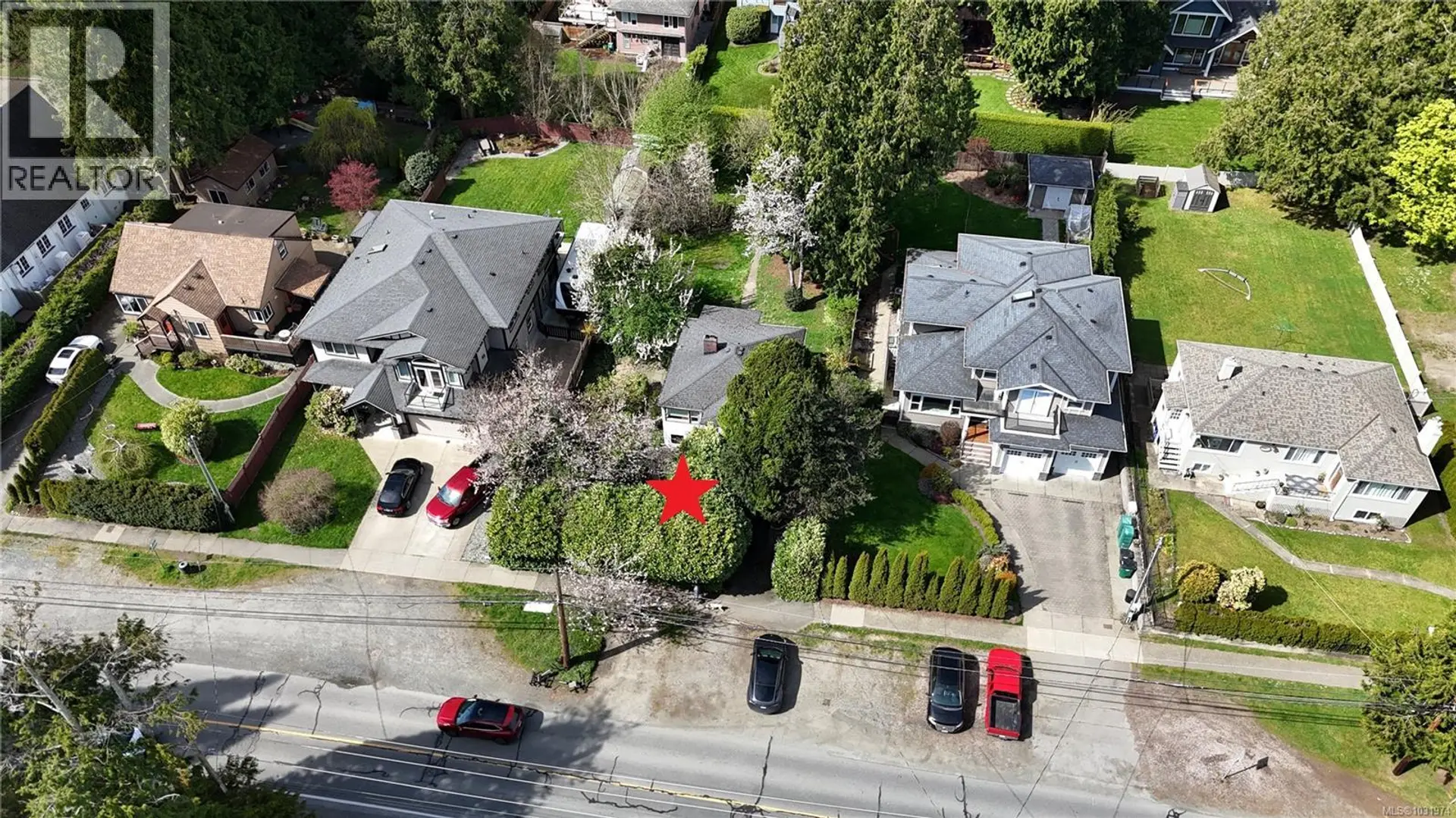 5190 Cordova Bay Rd - Image 4