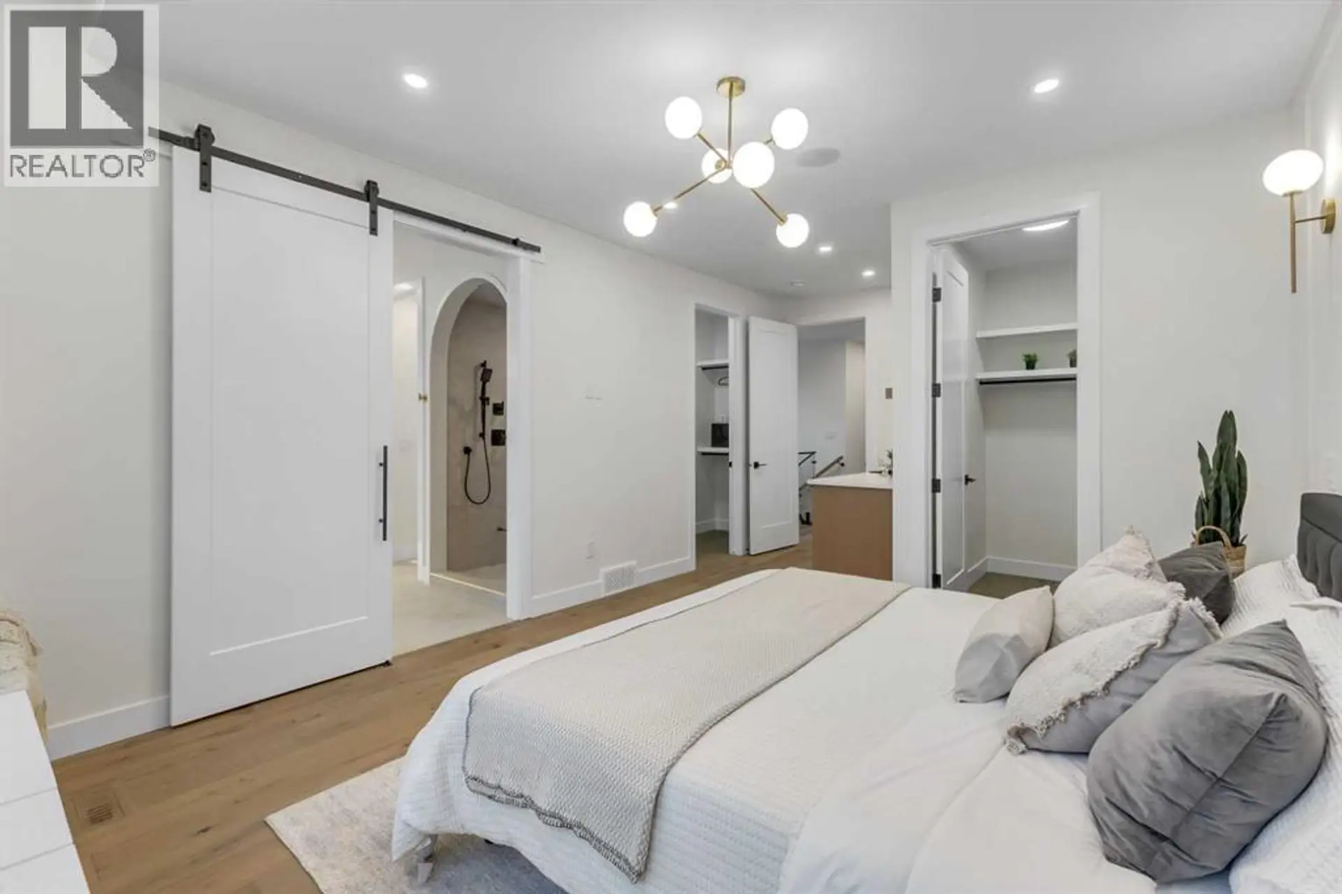 2212 35 Street SW - Image 11
