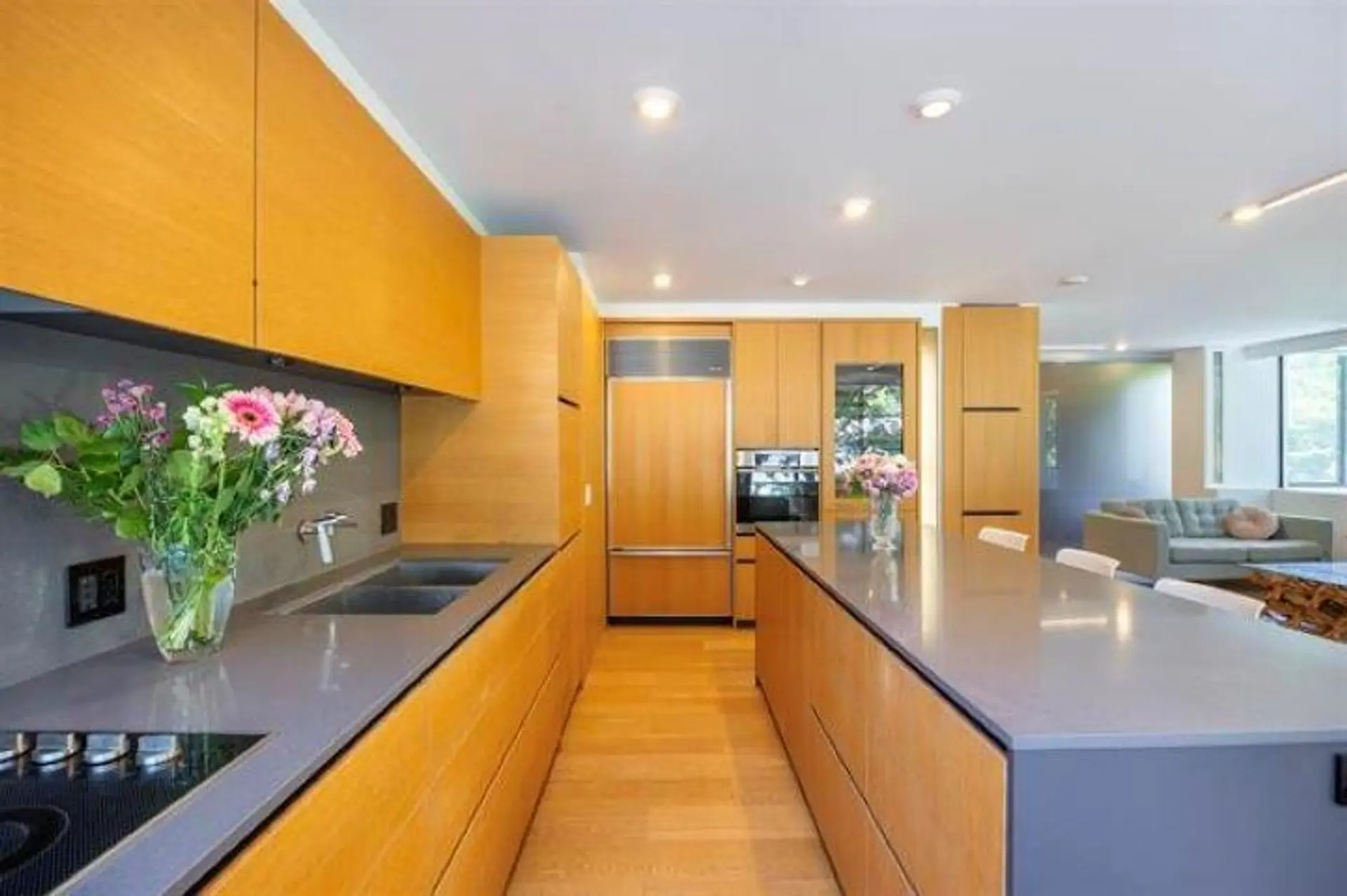 Property at #203 2167 Bellevue Avenue, West Vancouver, BC