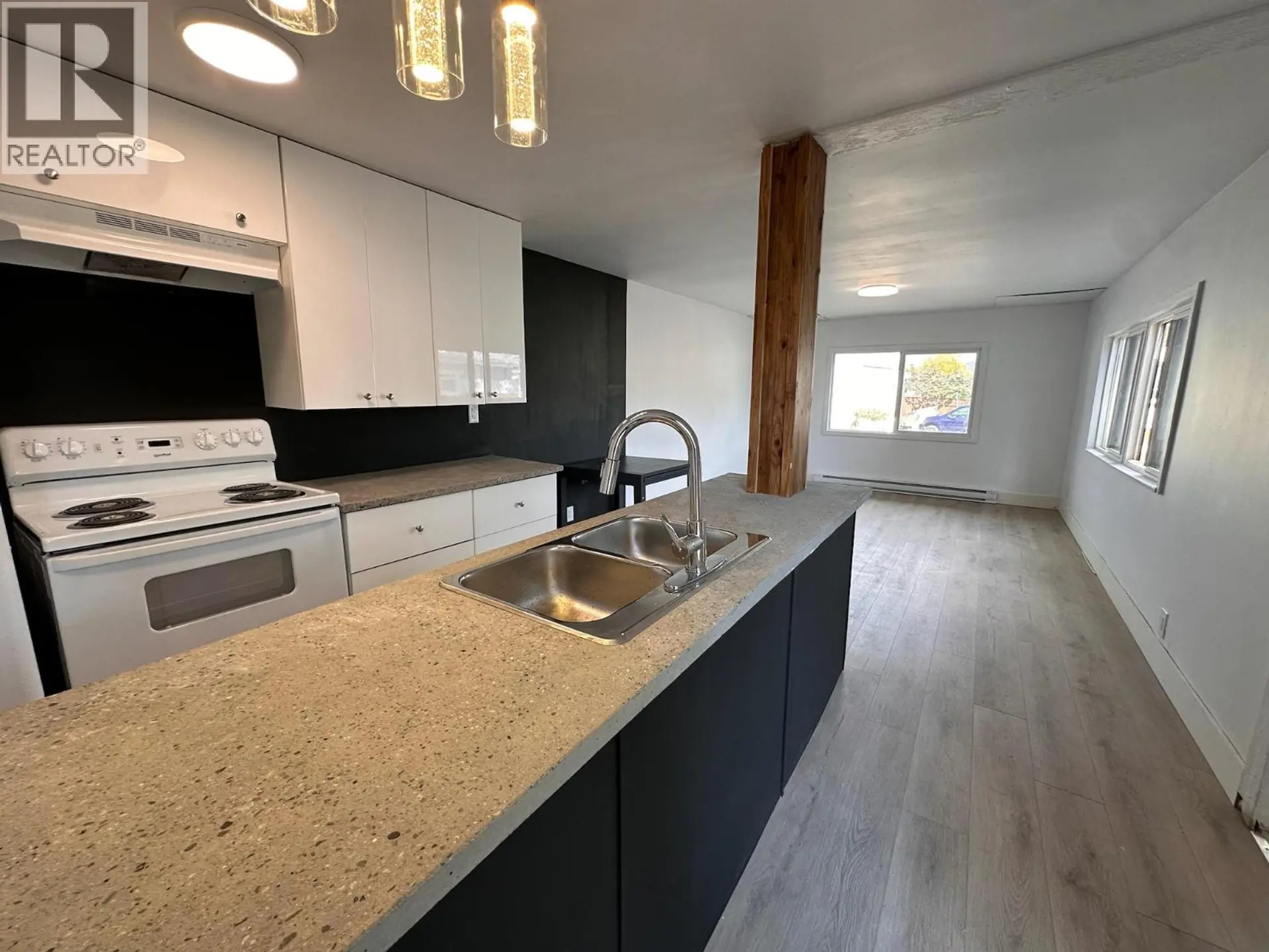 #34 3999 Skaha Lake Road - Image 2