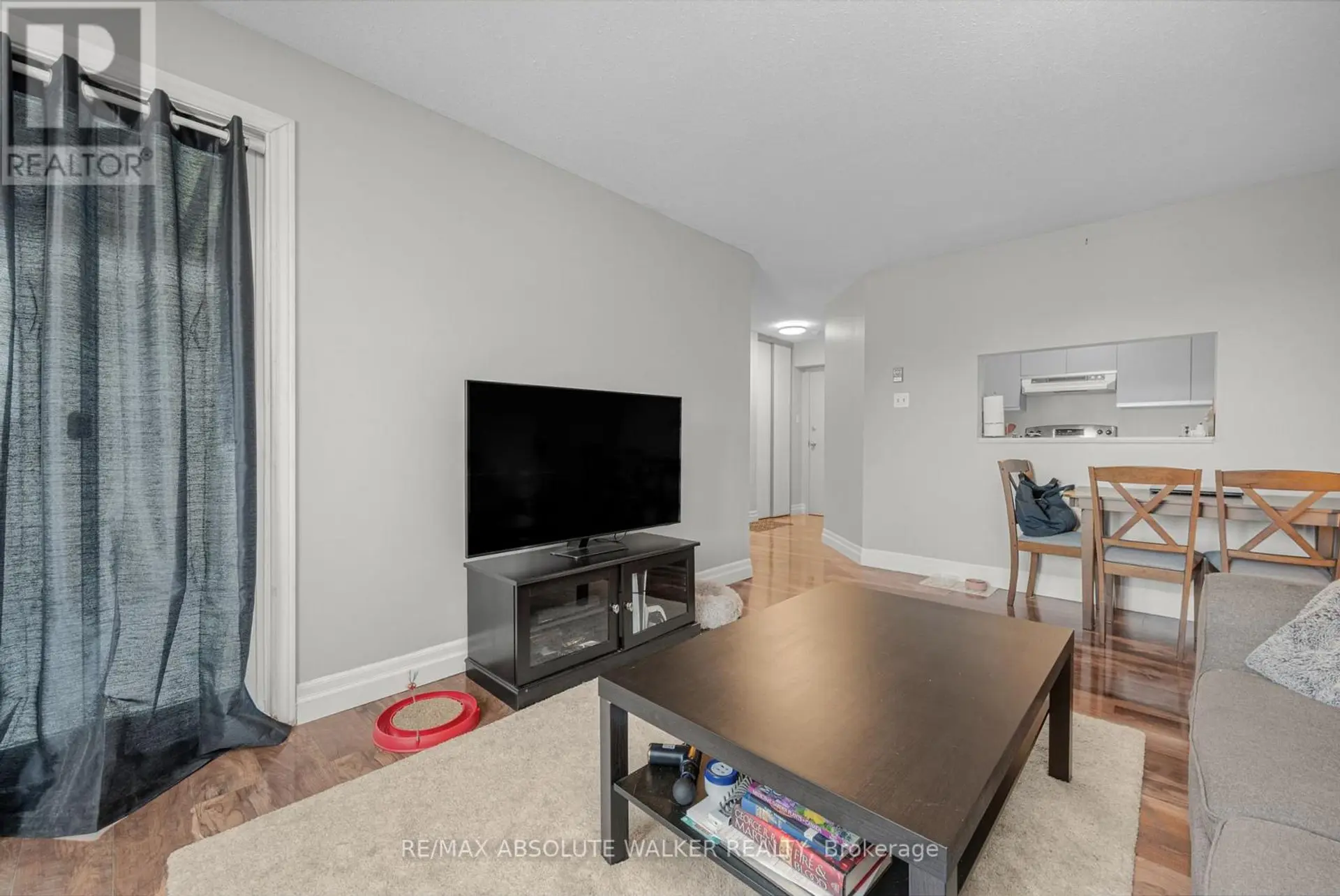 #318 250 BRITTANY DRIVE - Image 5