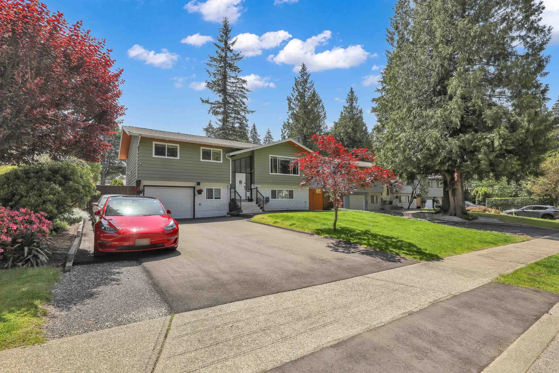 Property at 19654 47 Avenue, Langley, BC