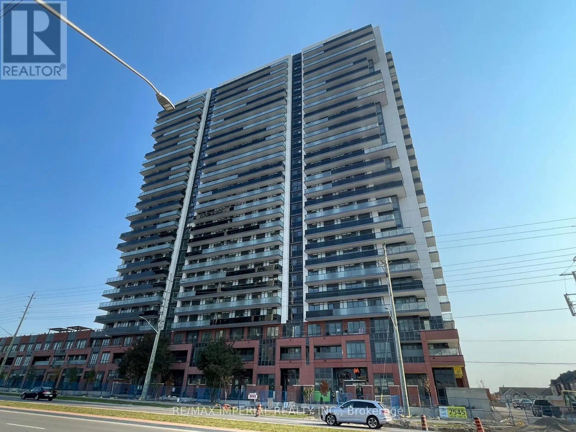 #808 2545 SIMCOE STREET N - Image 1
