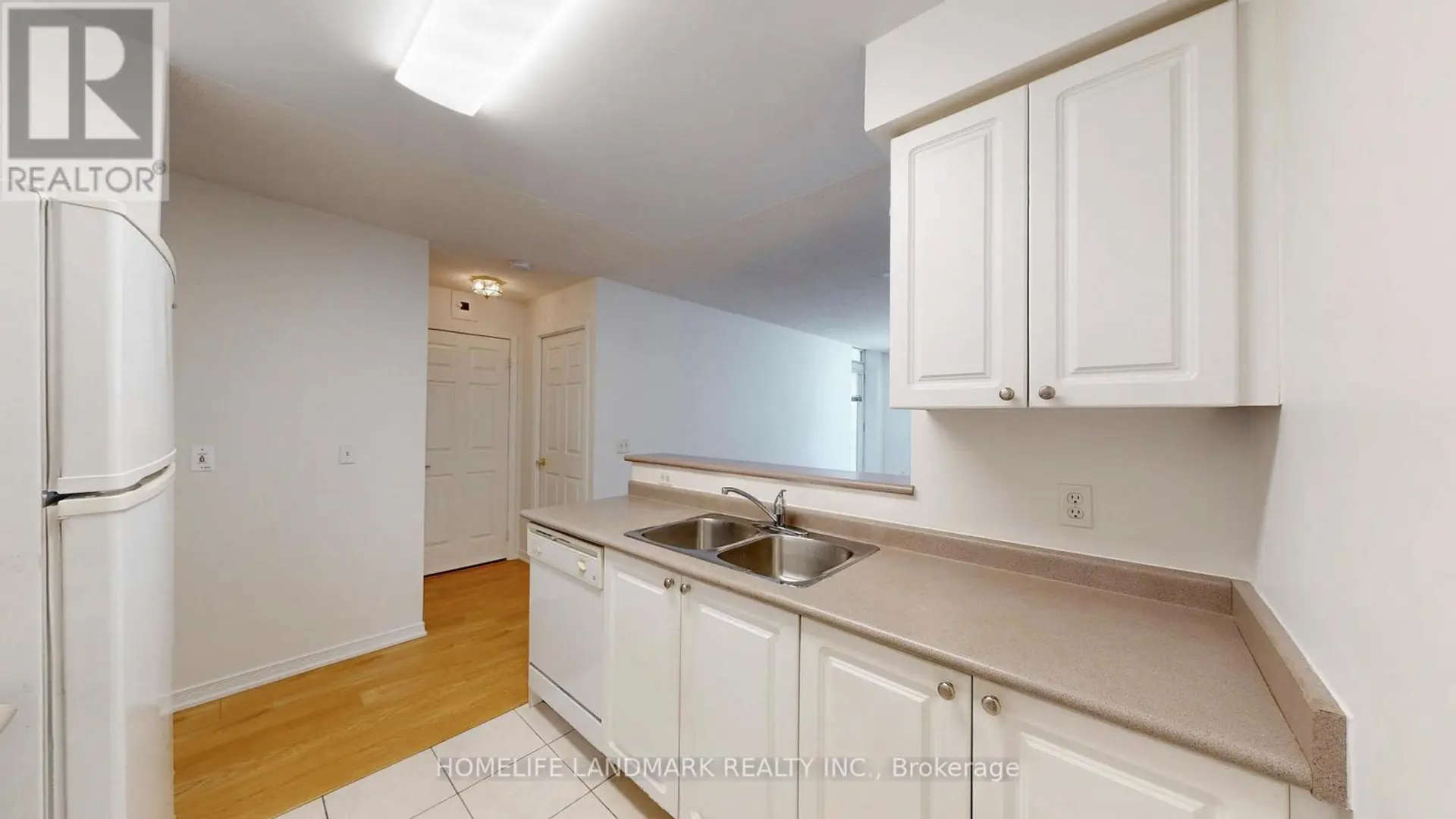 #215 28 OLIVE AVENUE - Image 7