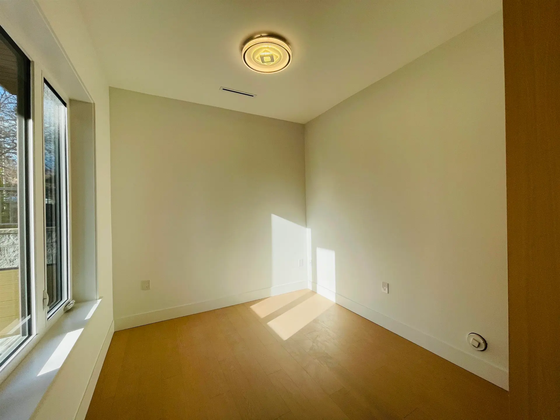 #1 2452 Harrison Drive - Image 4
