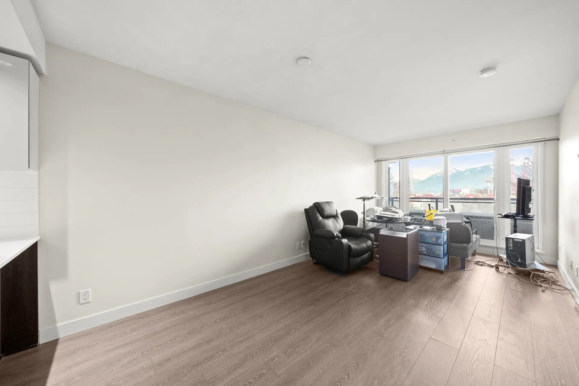 #419 1588 E Hastings Street - Image 2