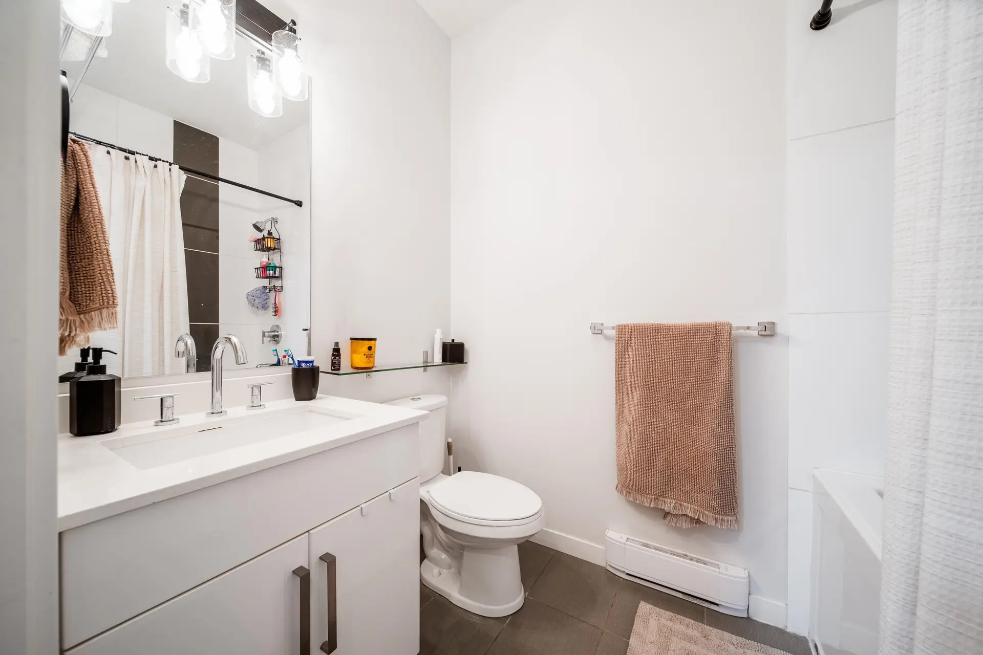 #PH2 885 Salsbury Drive - Image 13