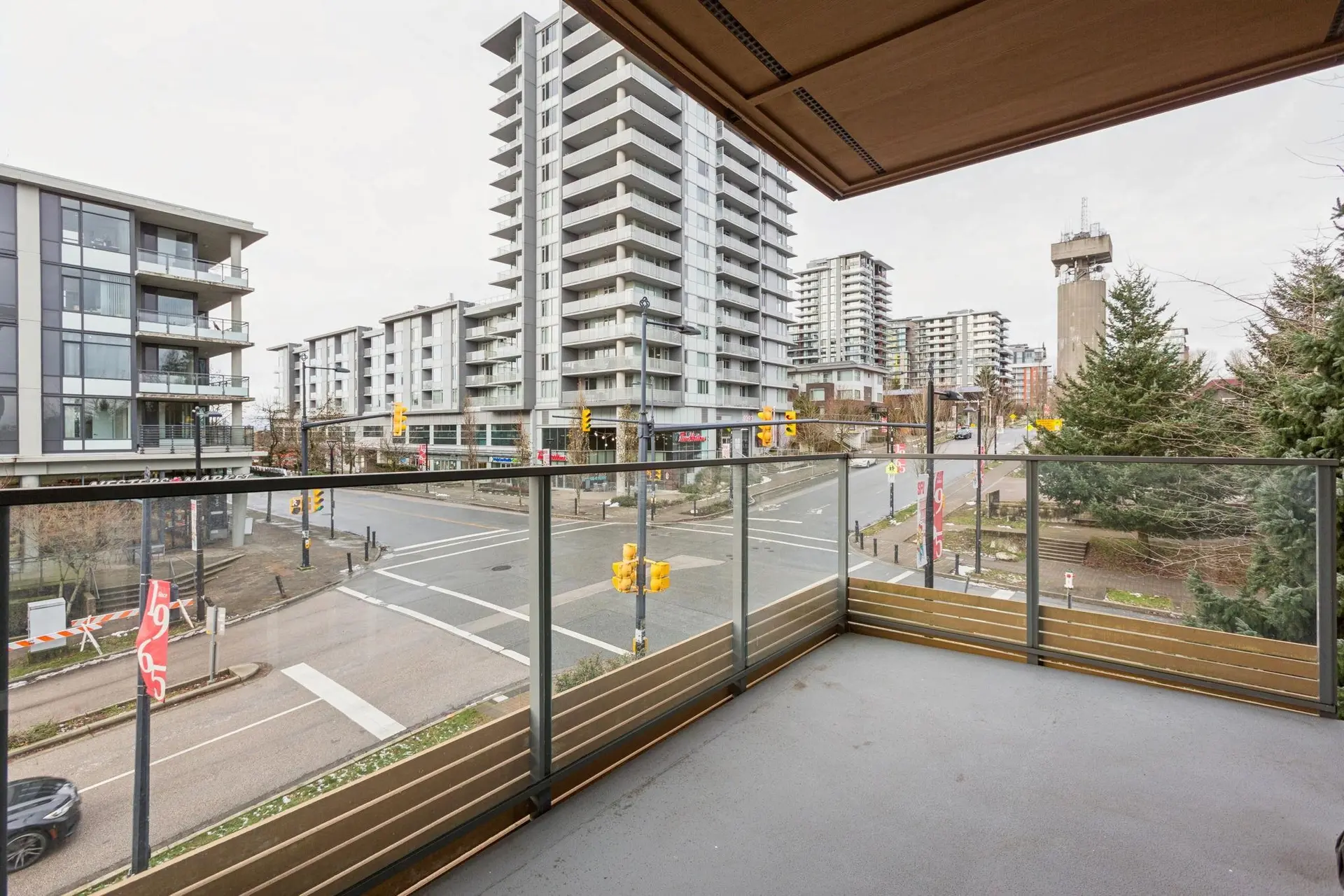 #305 9150 University High Street - Image 15