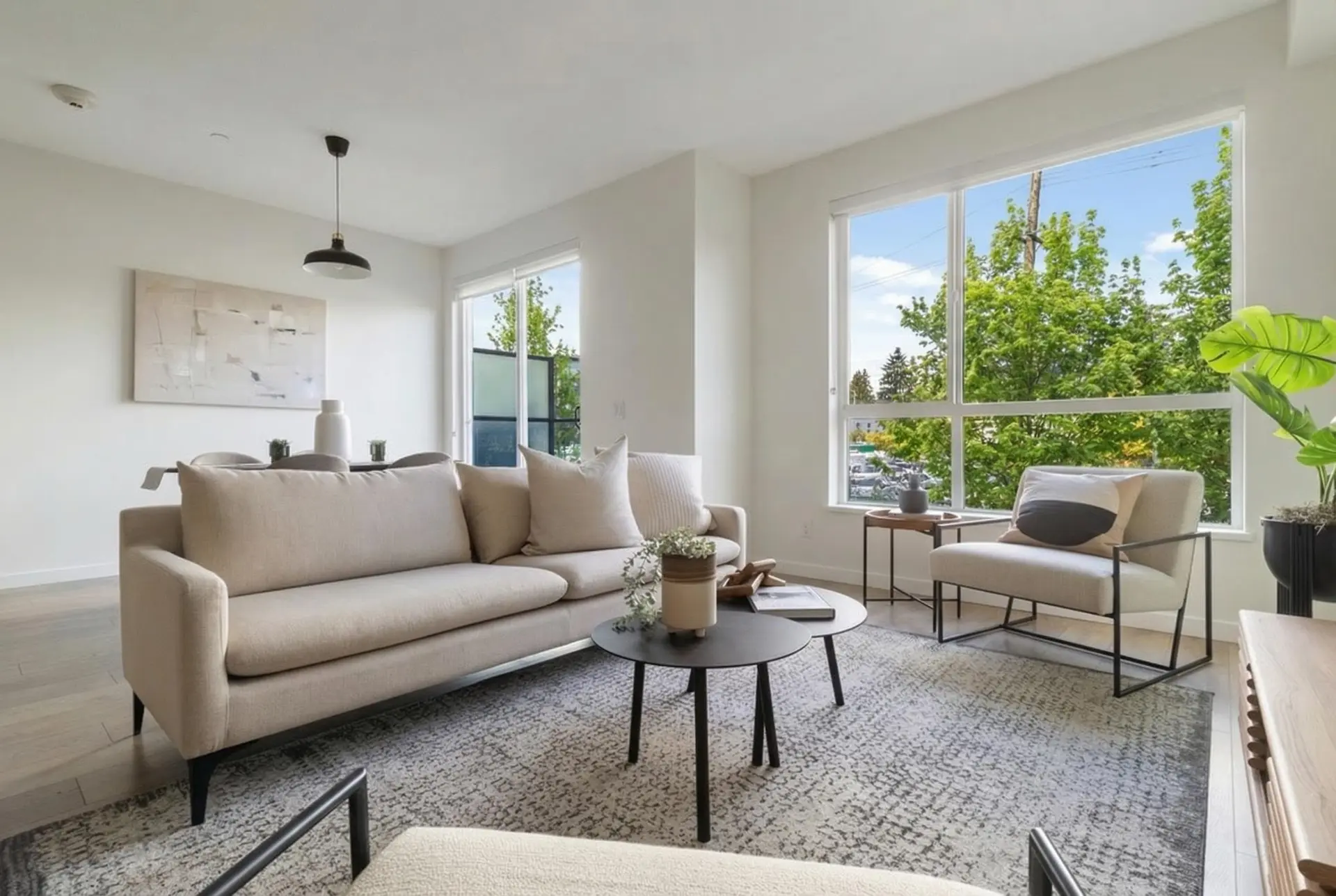 #2 533 E 3rd Street - Image 3