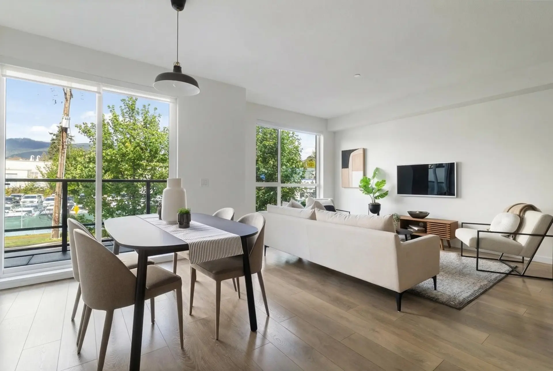 #2 533 E 3rd Street - Image 4