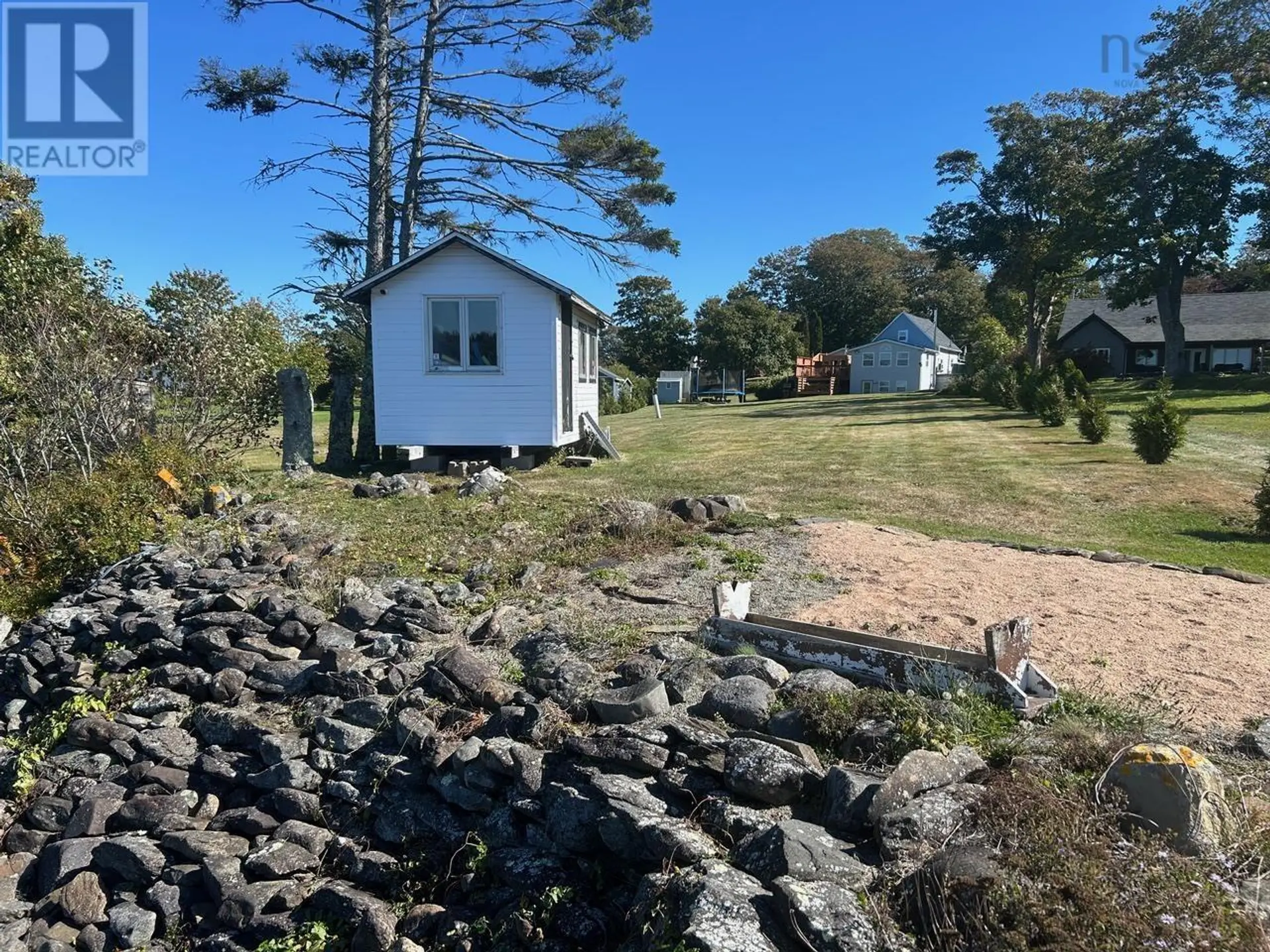 727 HIGHWAY 1 - Image 14