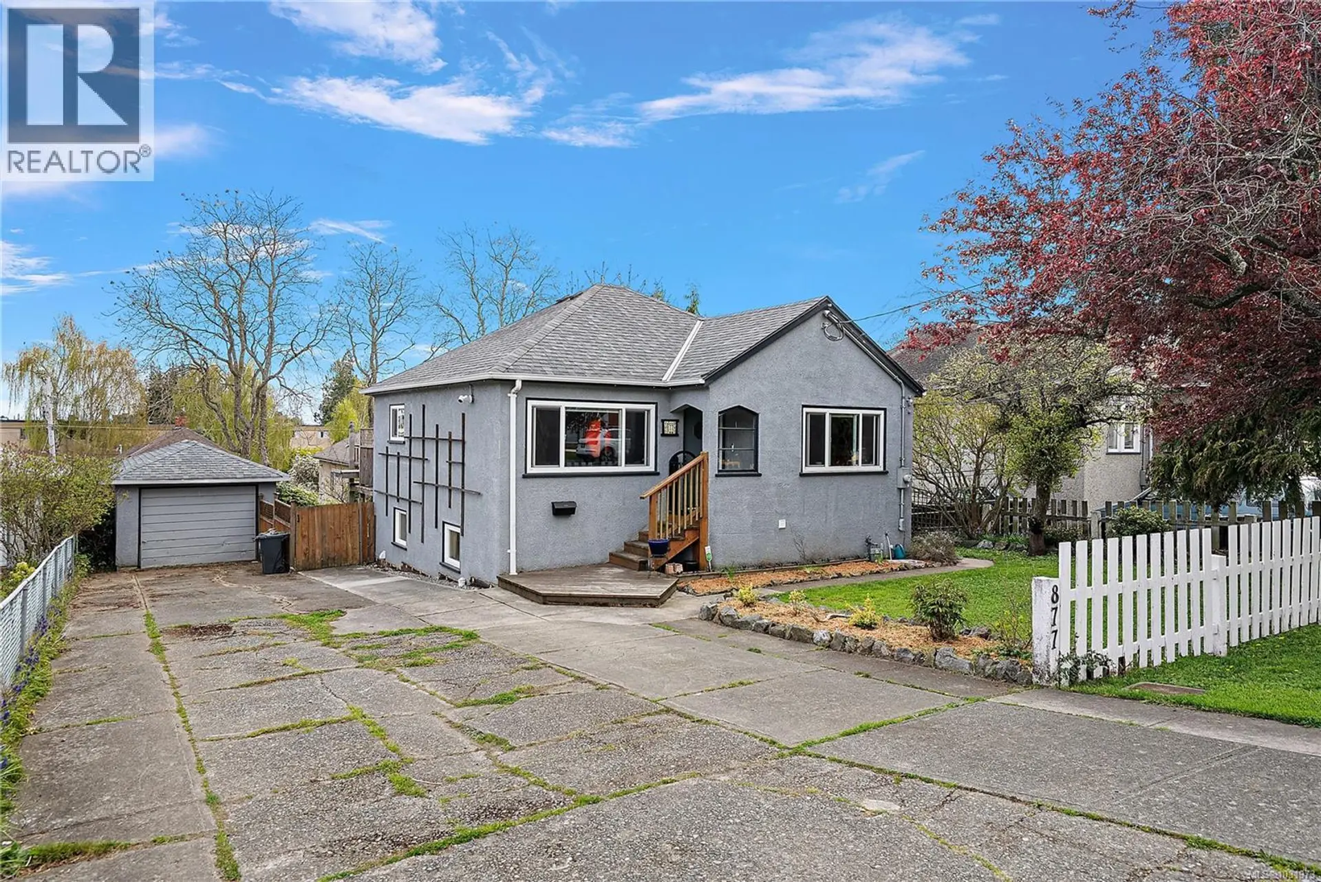 Property at 877 Wollaston St, Esquimalt, BC