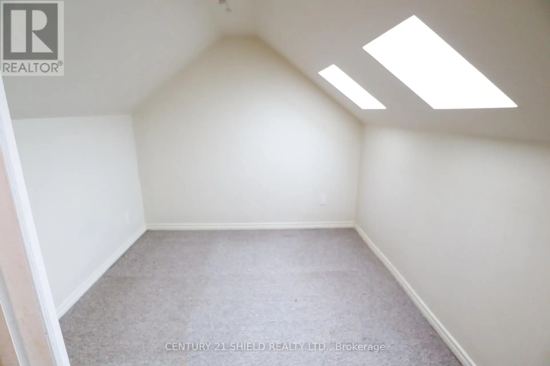 143 CARLETON STREET - Image 14