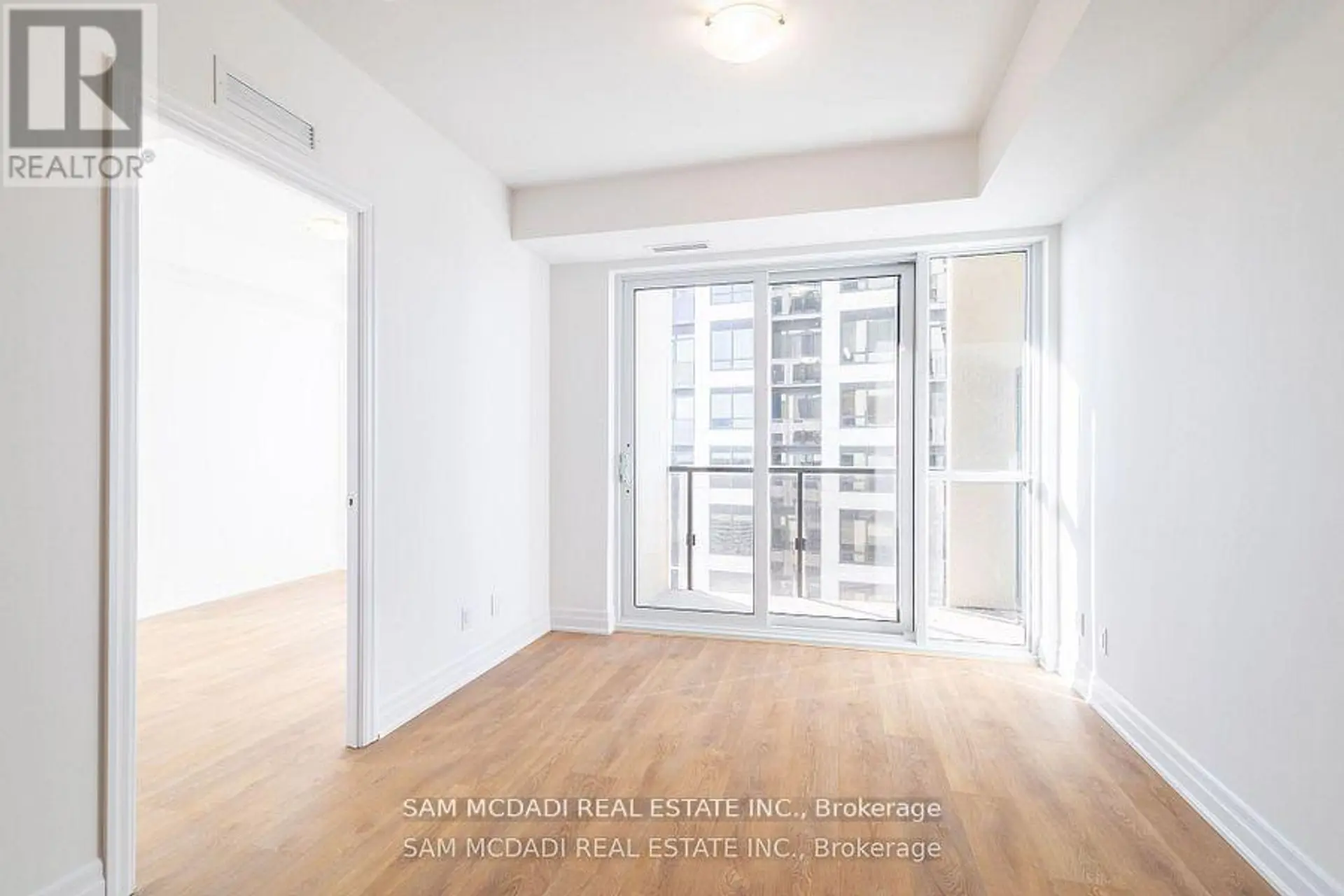 #2709 30 ELM DRIVE - Image 5