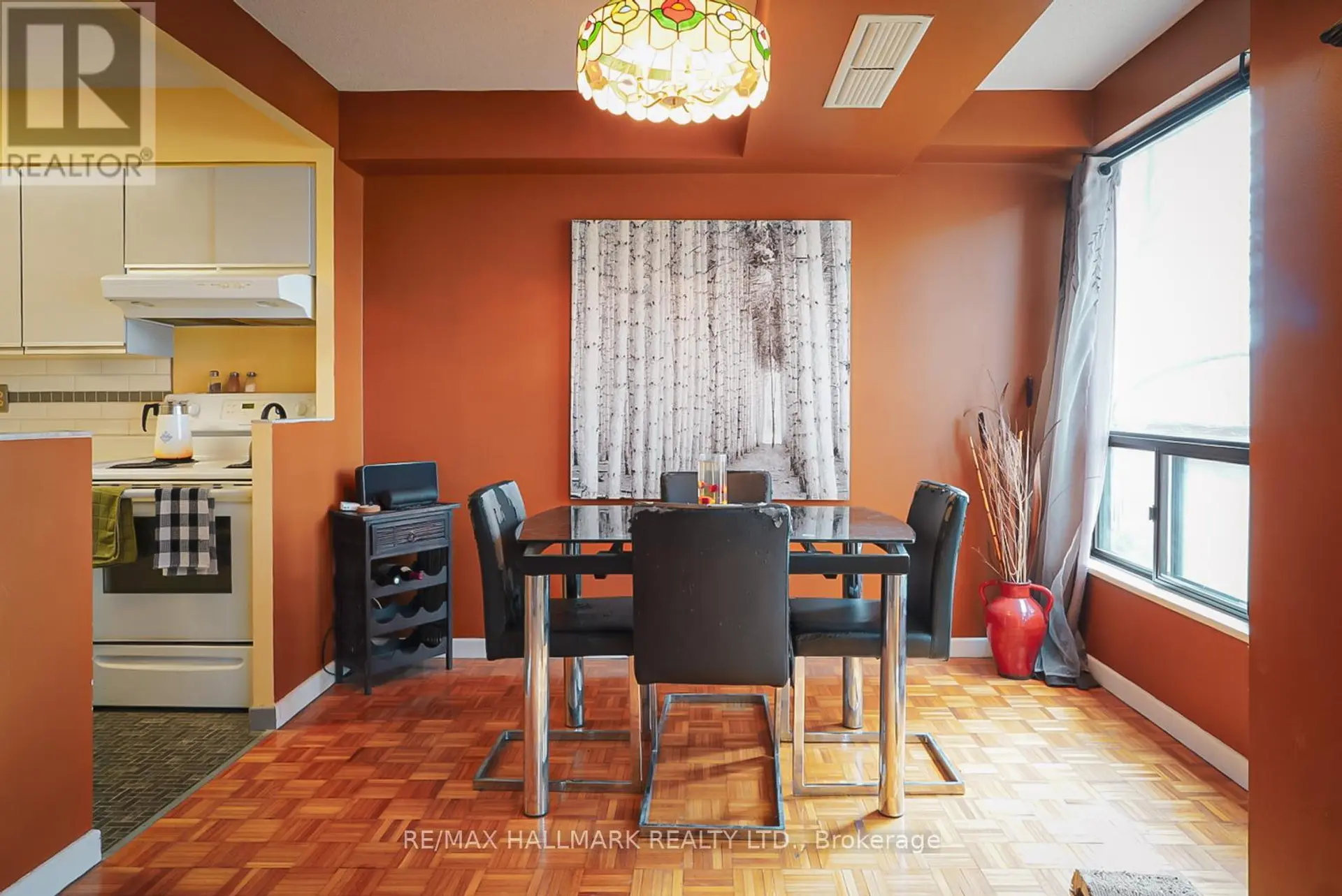 #203 3734 ST CLAIR AVENUE E - Image 6