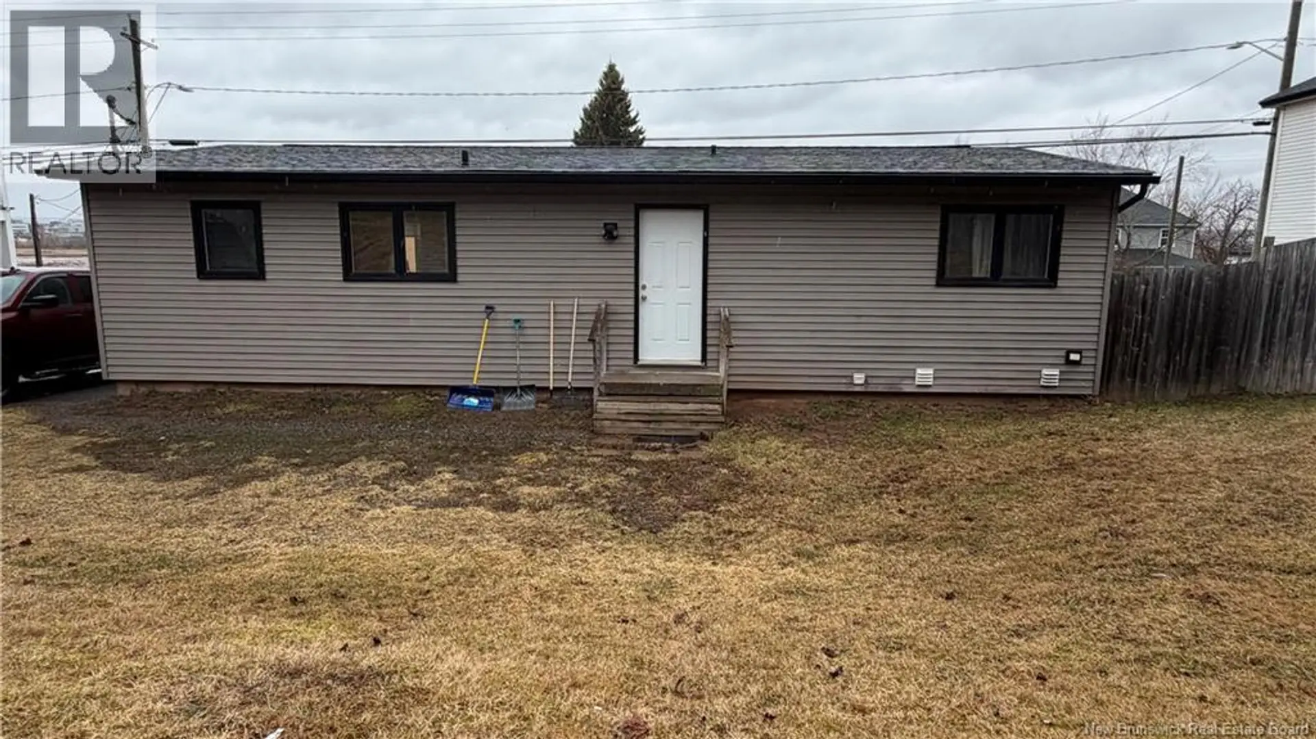 266 Hillsborough Road - Image 17