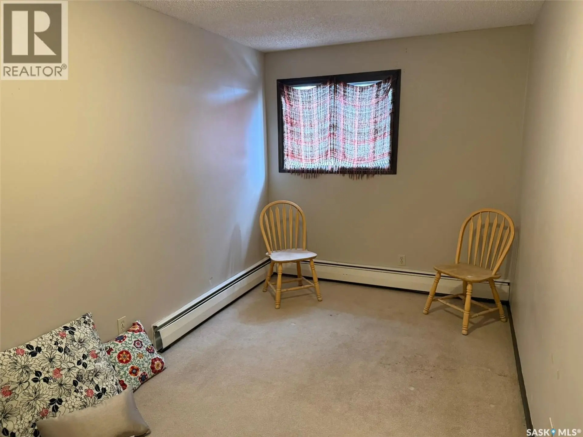 #209 15 BARR STREET - Image 10