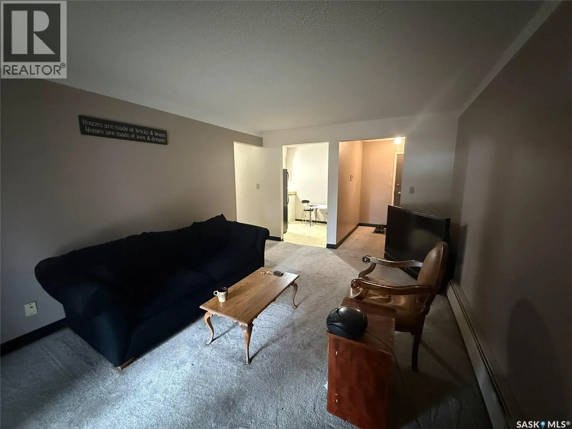 #209 15 BARR STREET - Image 3
