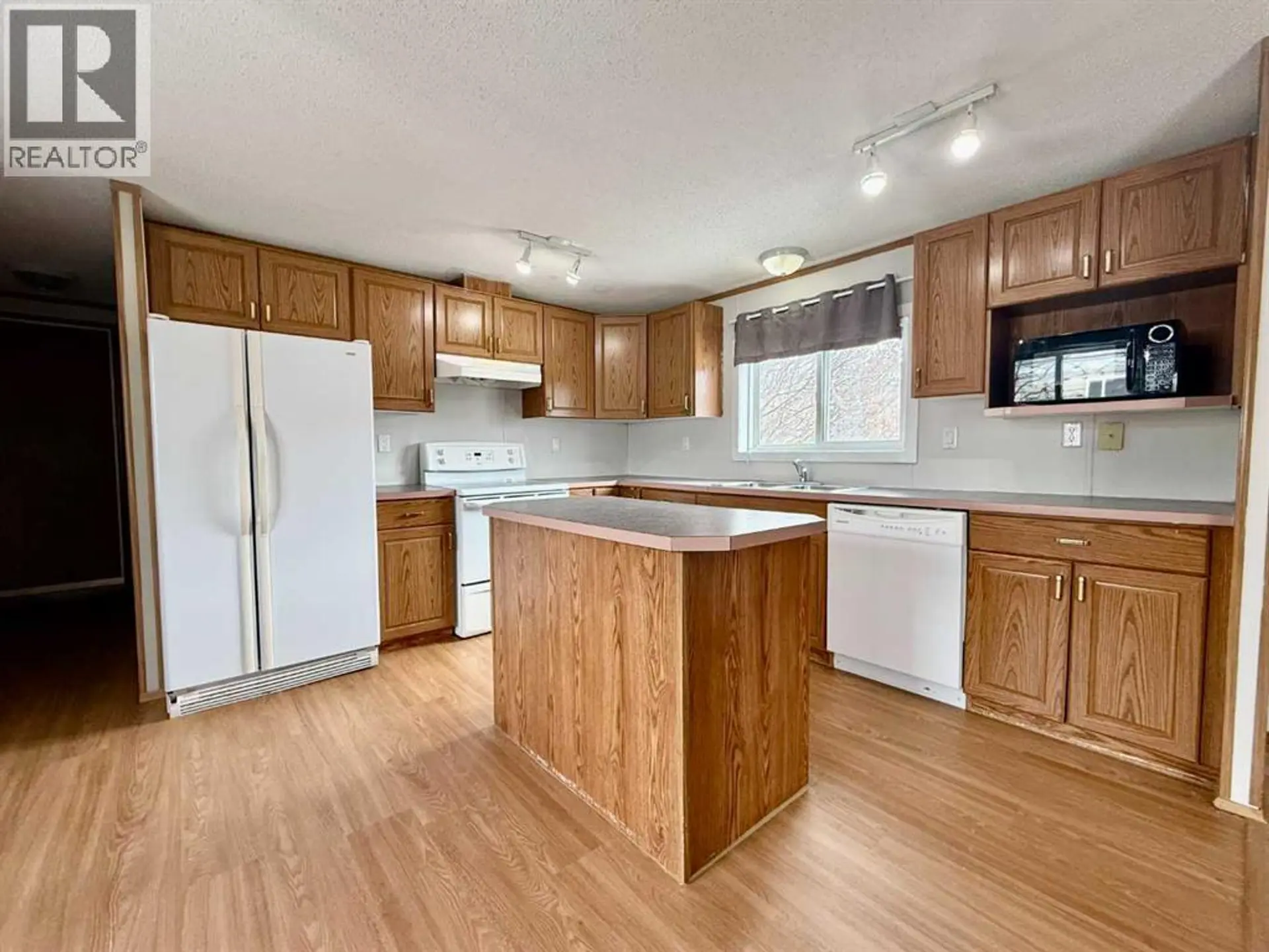 116 Cokerill Crescent - Image 2