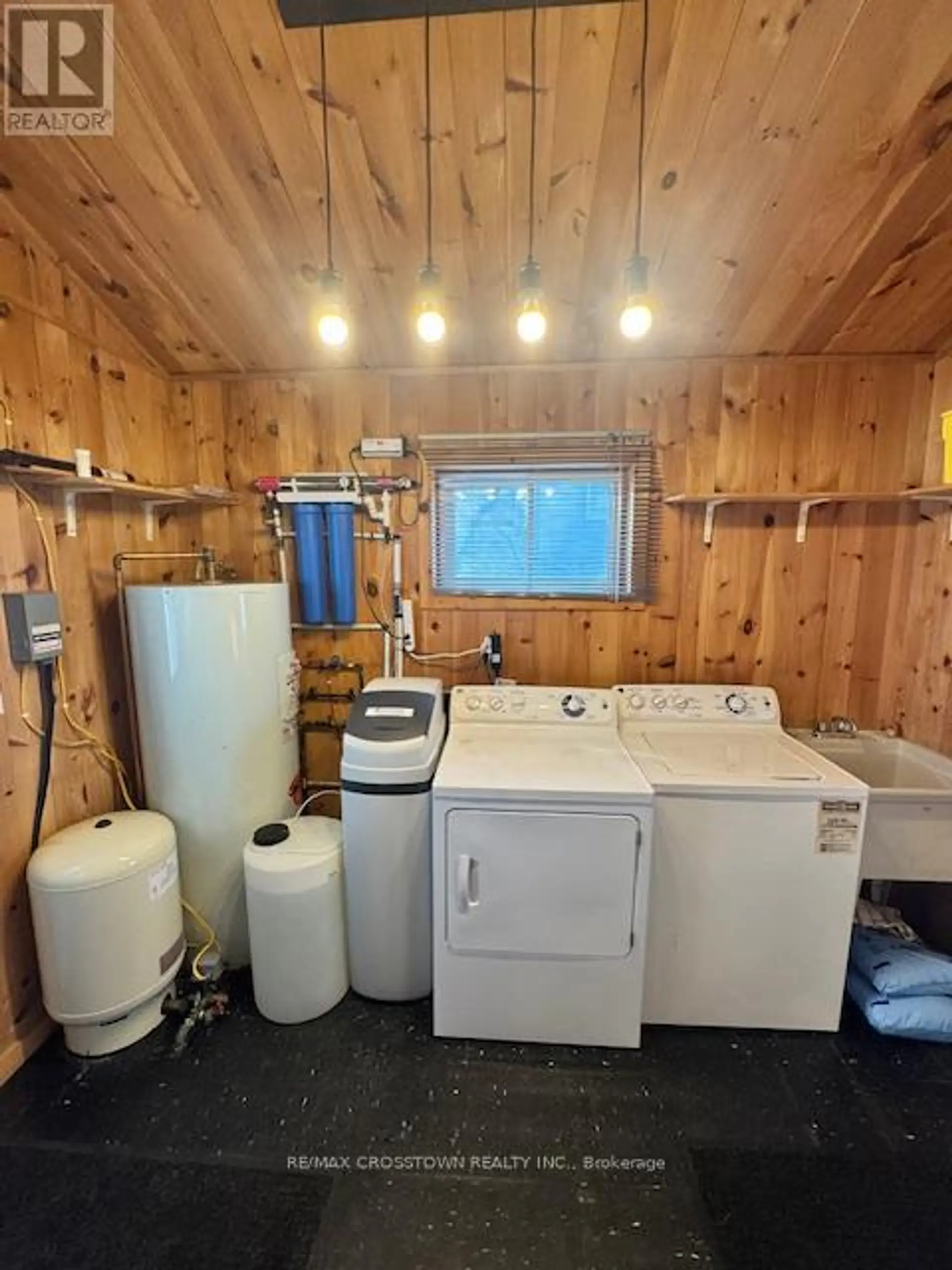 1056 ELM ROAD - Image 11