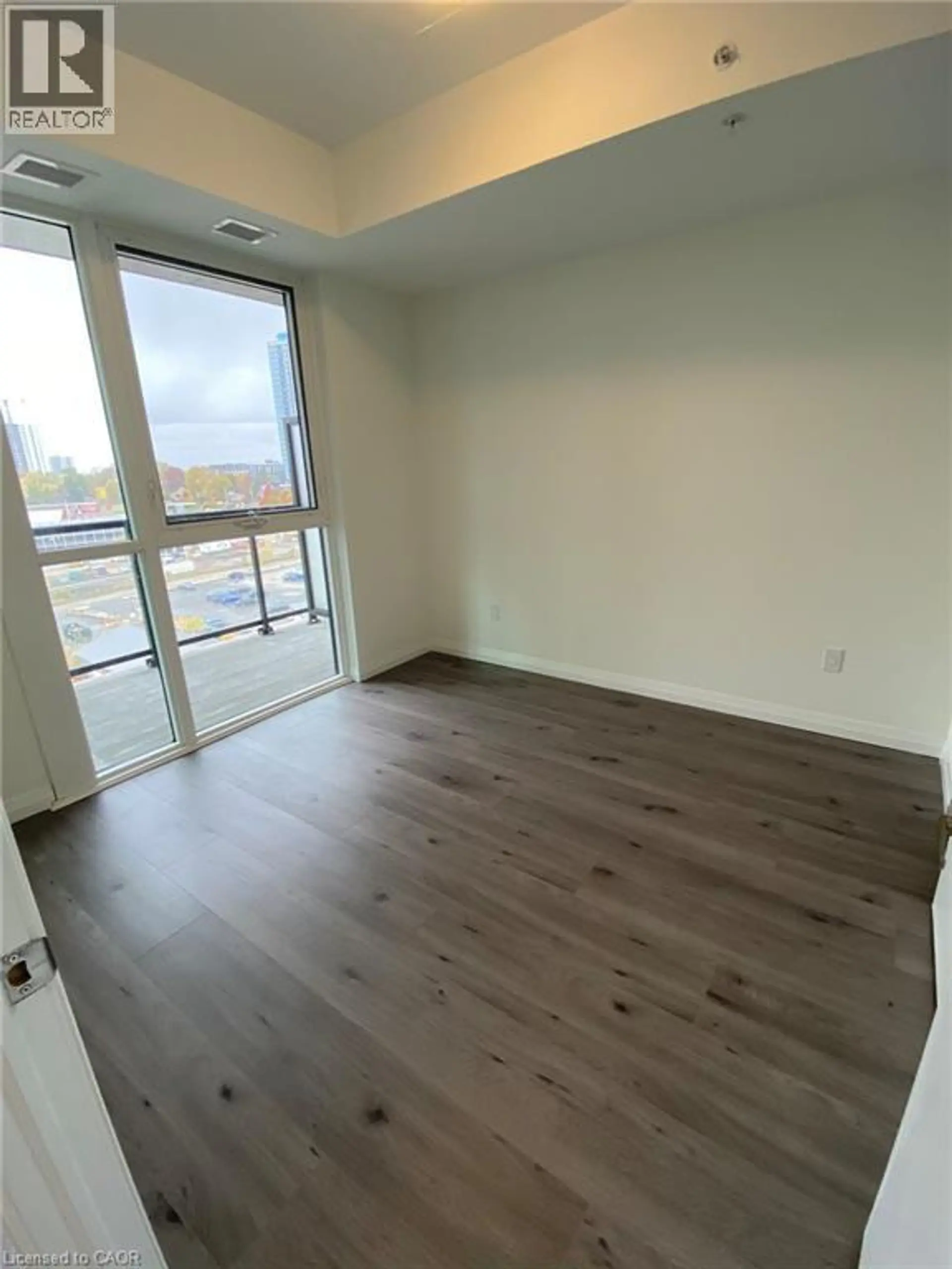 #1110 108 GARMENT Street - Image 10
