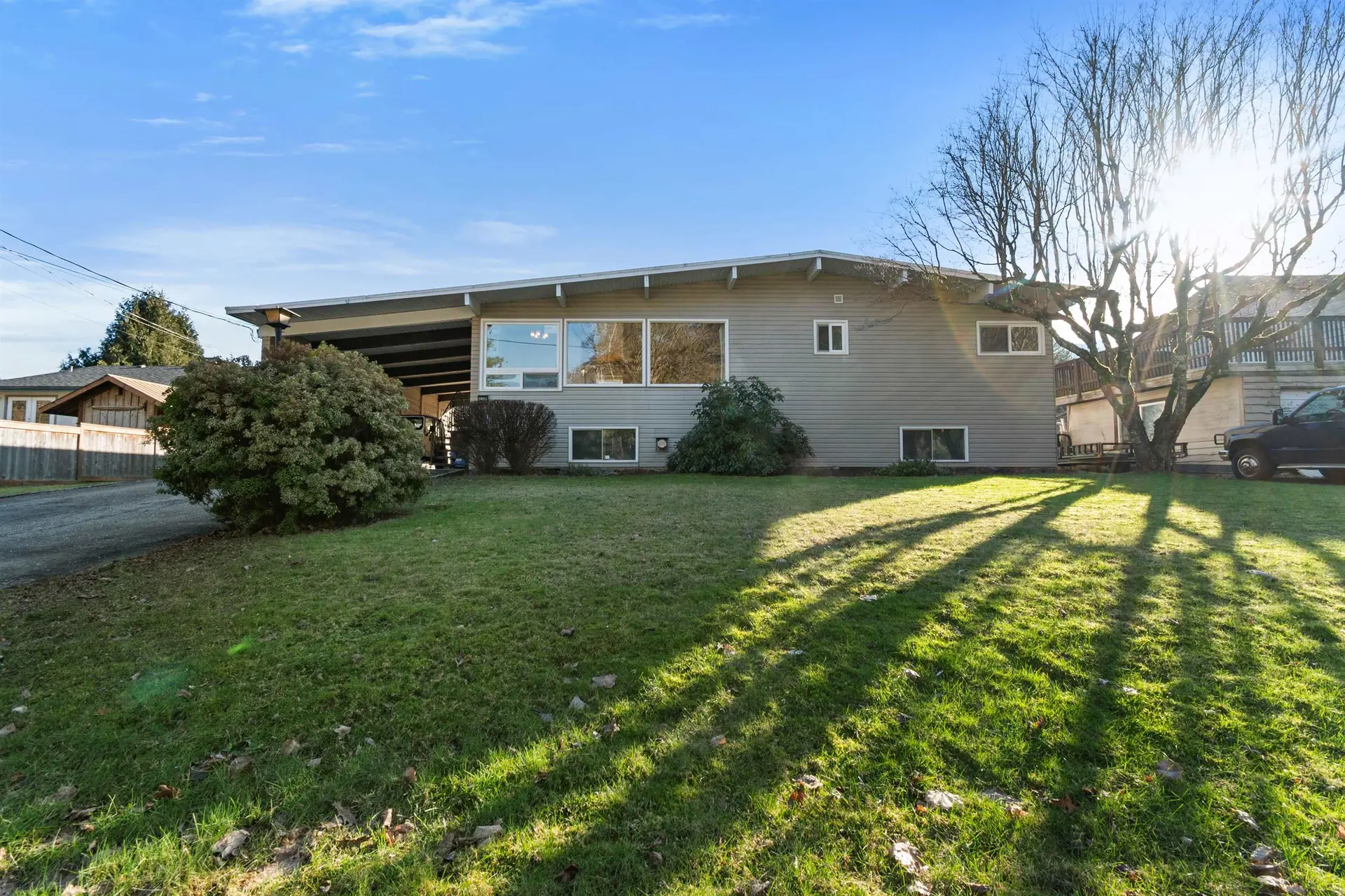 Property at 560 Wardle Street, Hope, BC