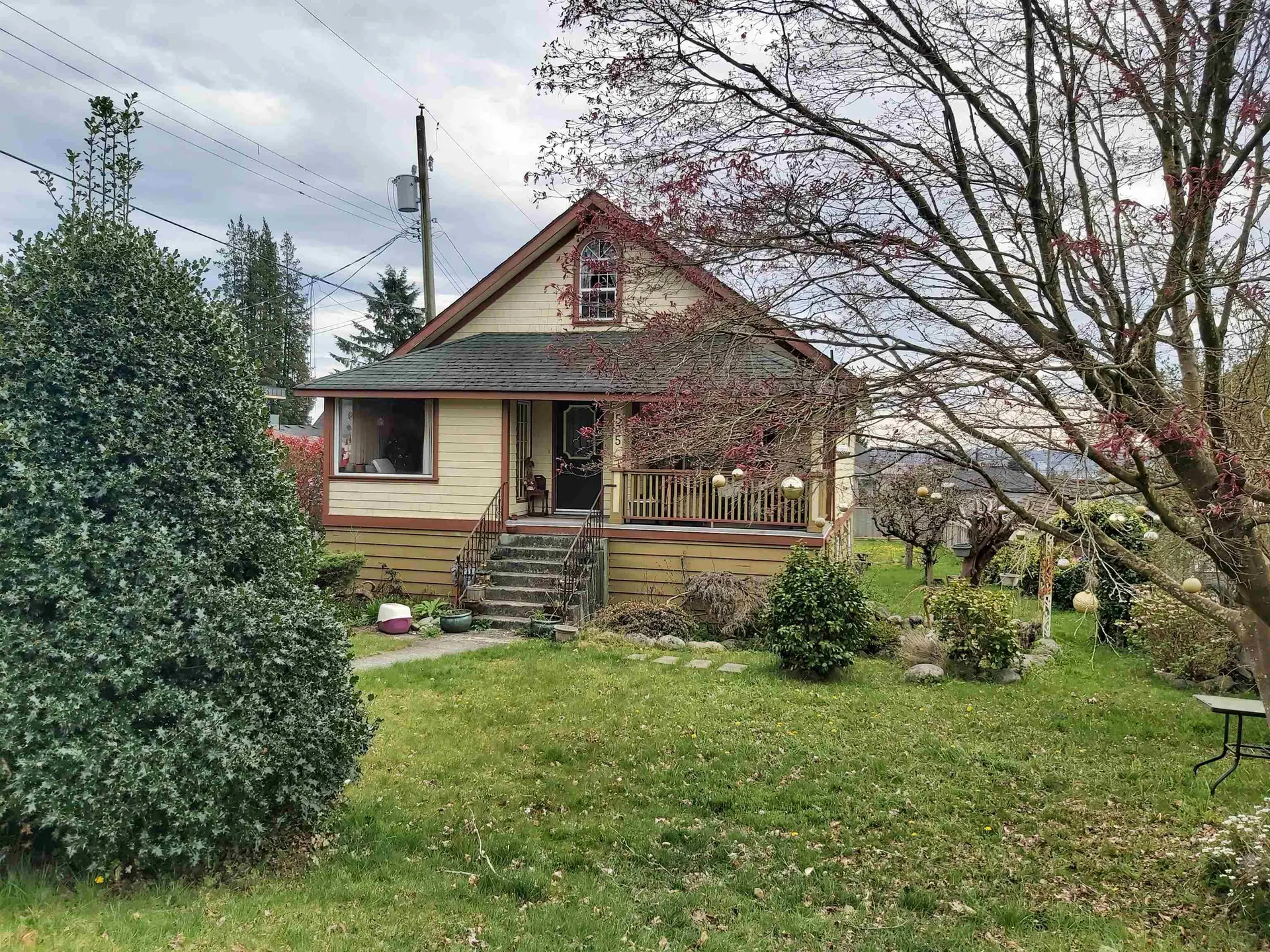 Property at 535 E 8th Street, North Vancouver, BC