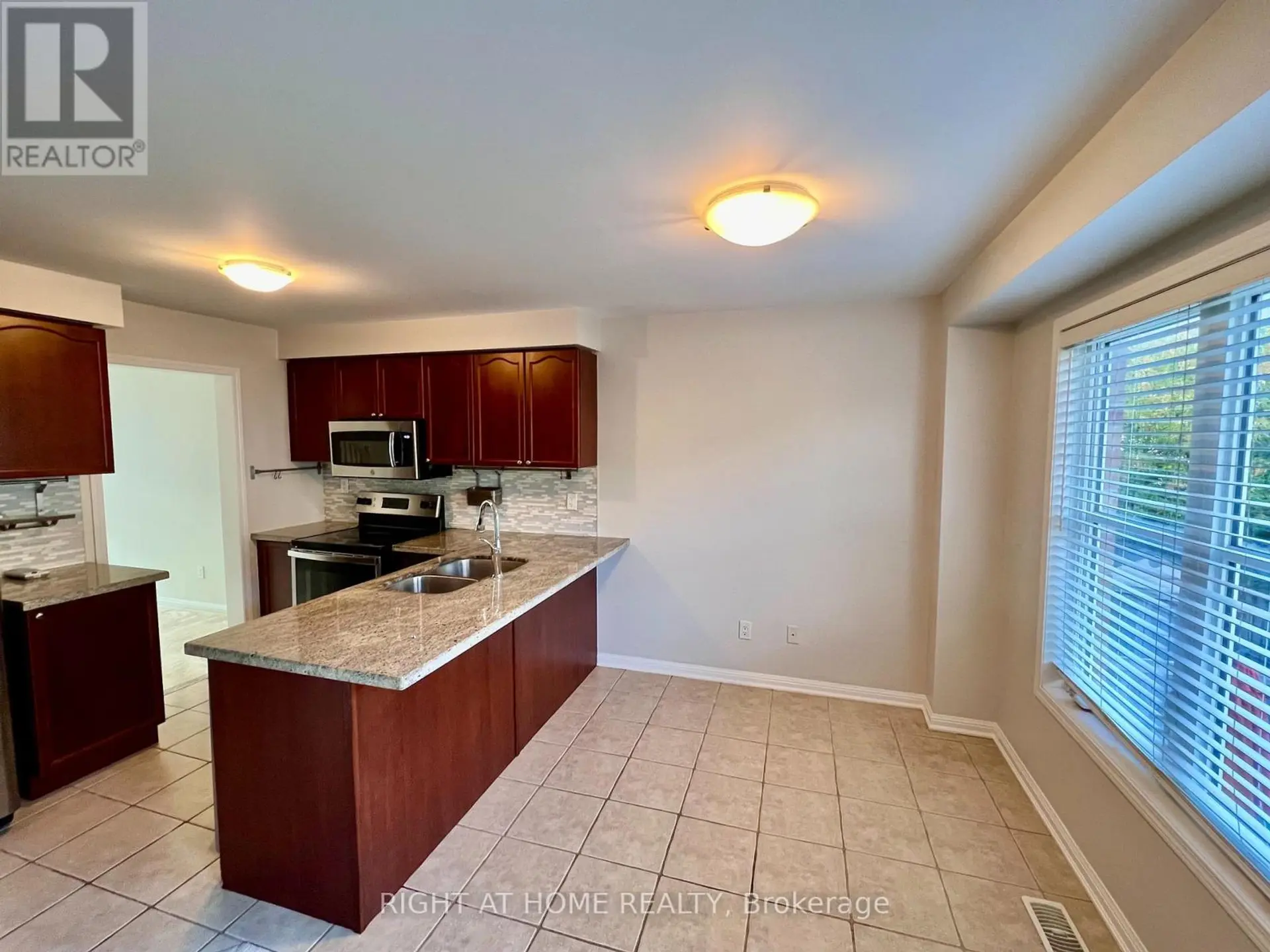 2385 COHO WAY - Image 4