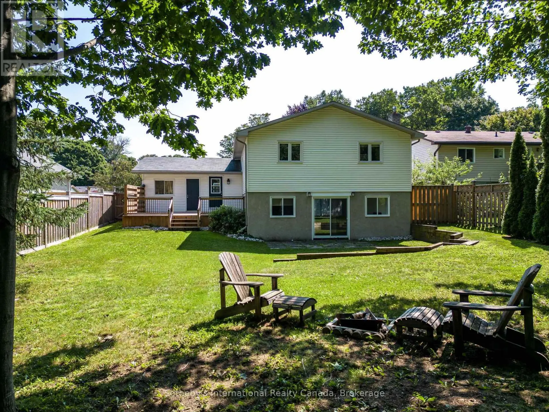26 MIDDLE AVENUE - Image 17