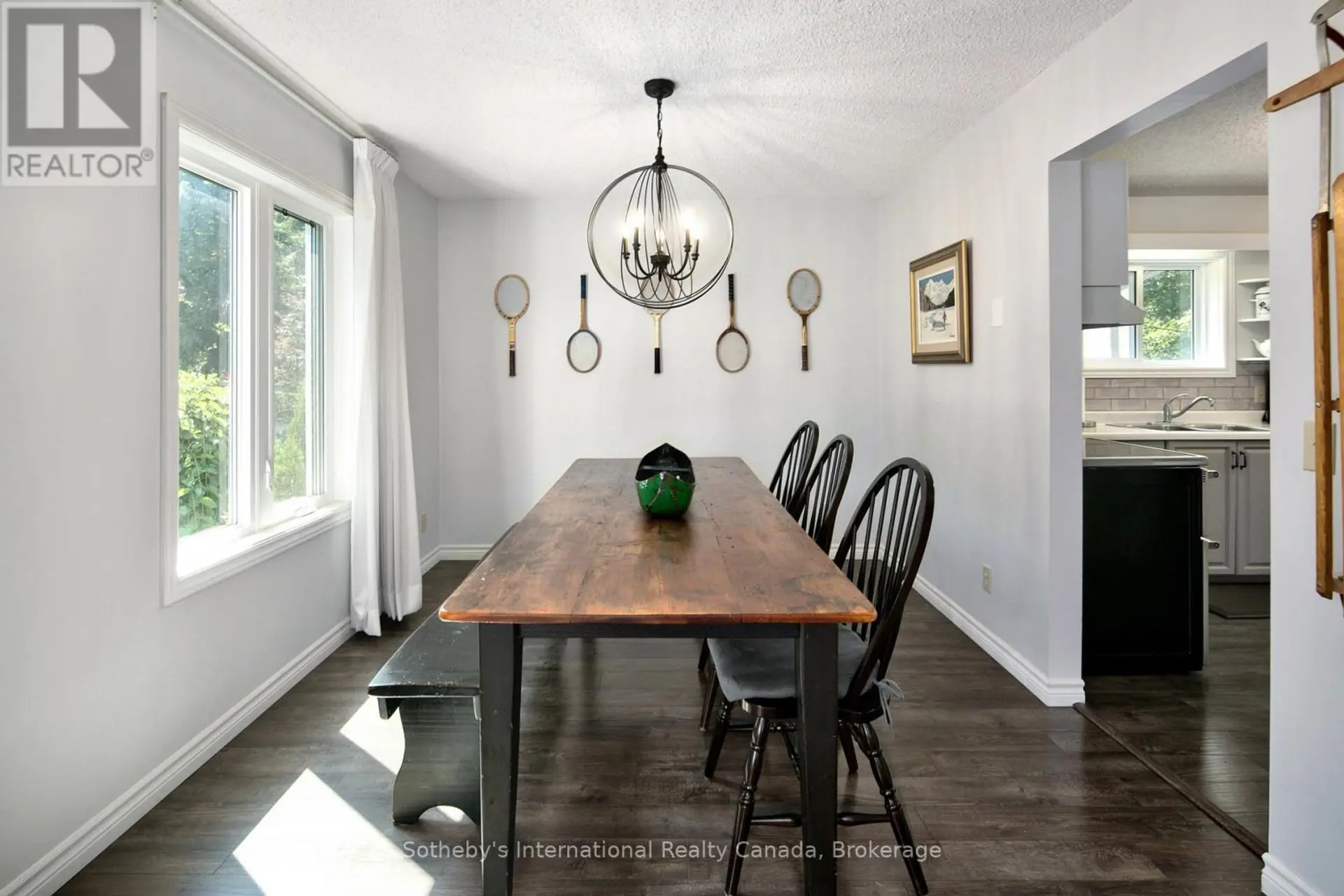26 MIDDLE AVENUE - Image 4
