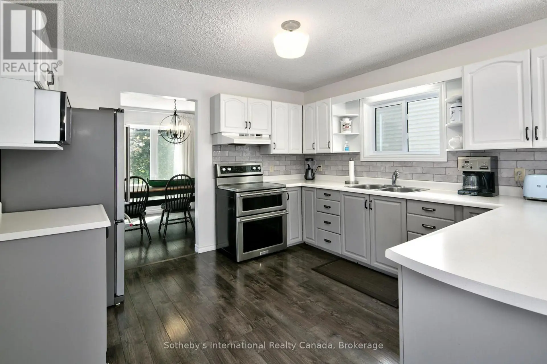 26 MIDDLE AVENUE - Image 5