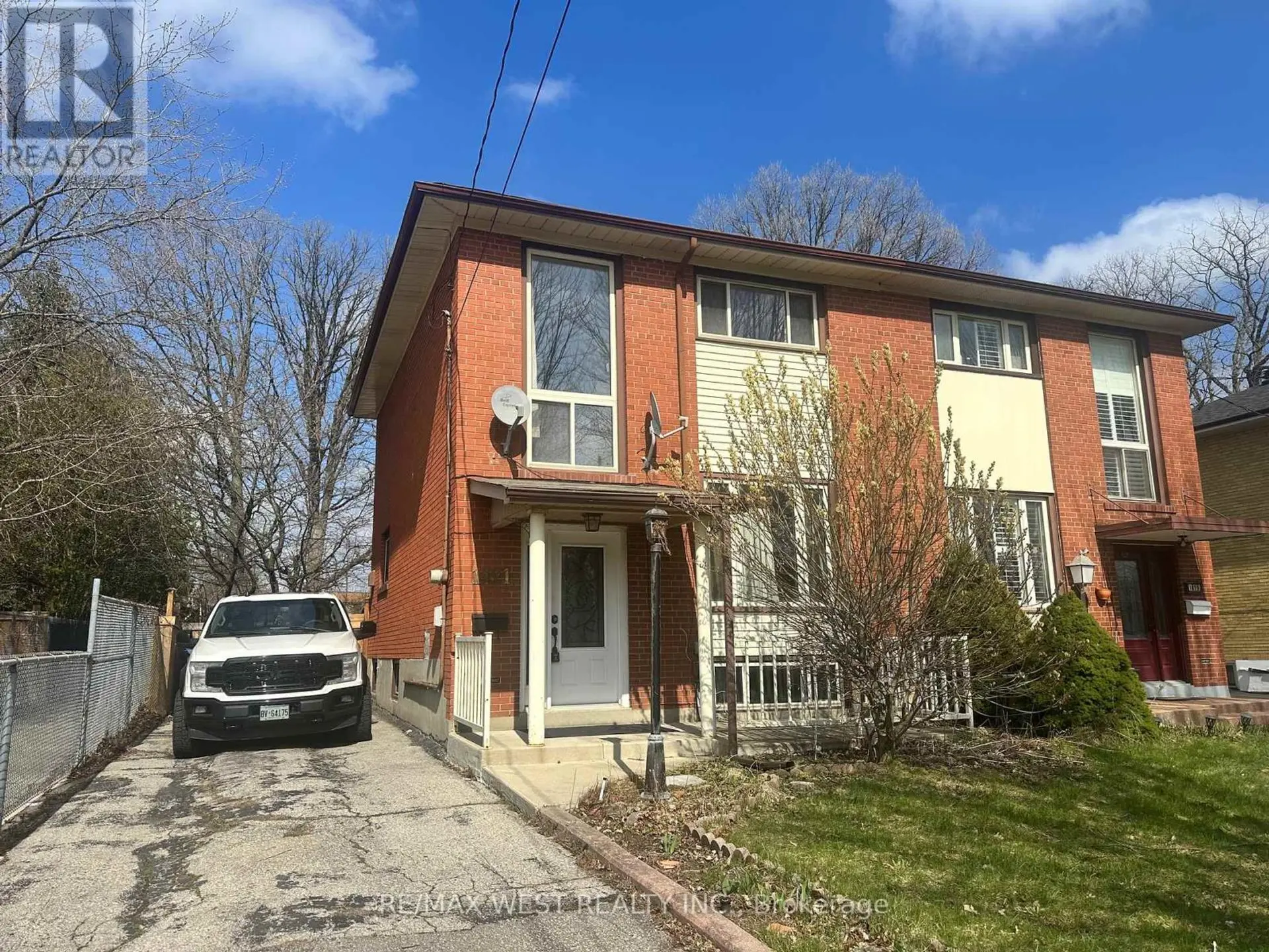 1421 FREEPORT DRIVE - Image 1