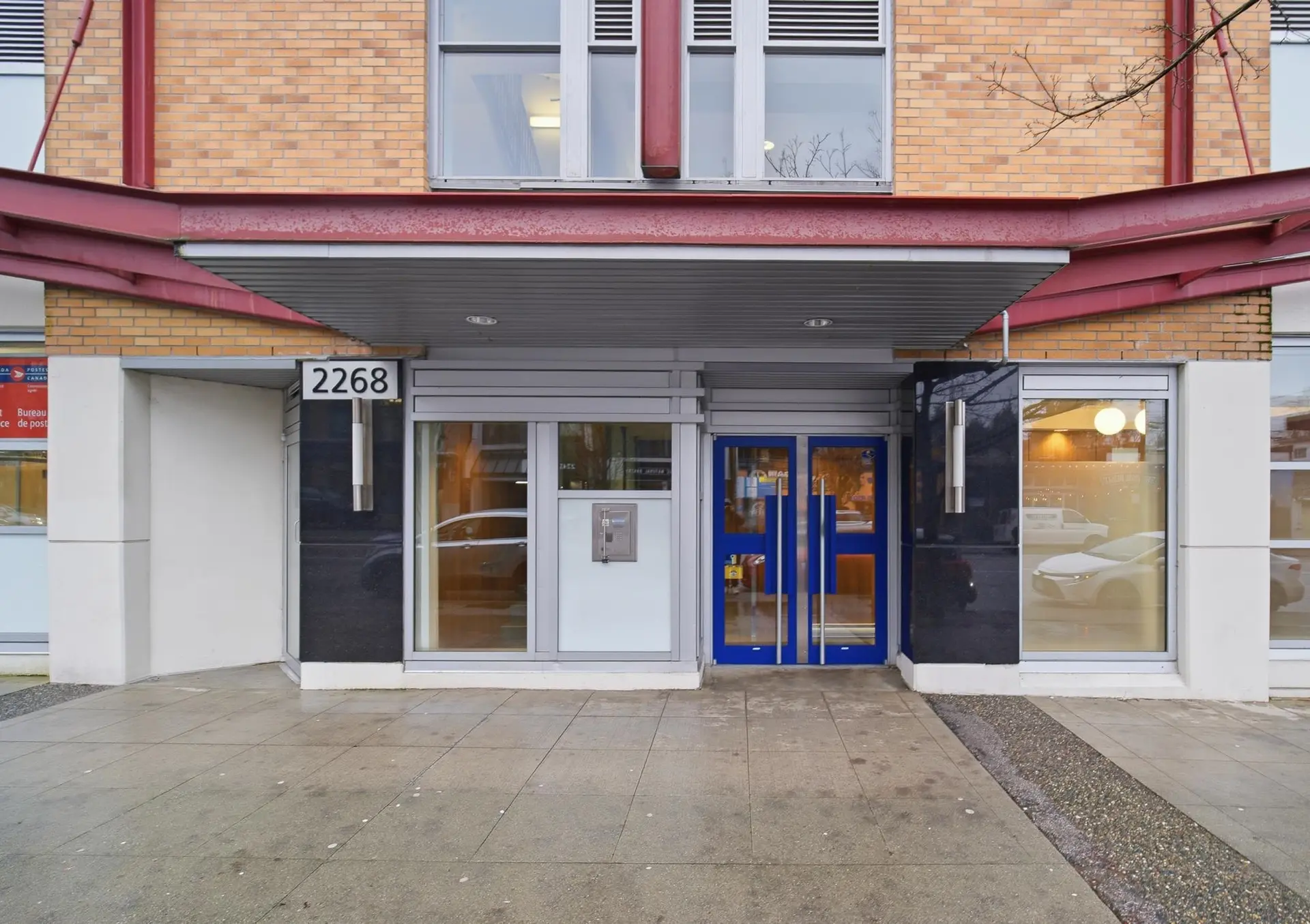 #511 2268 W Broadway - Image 4