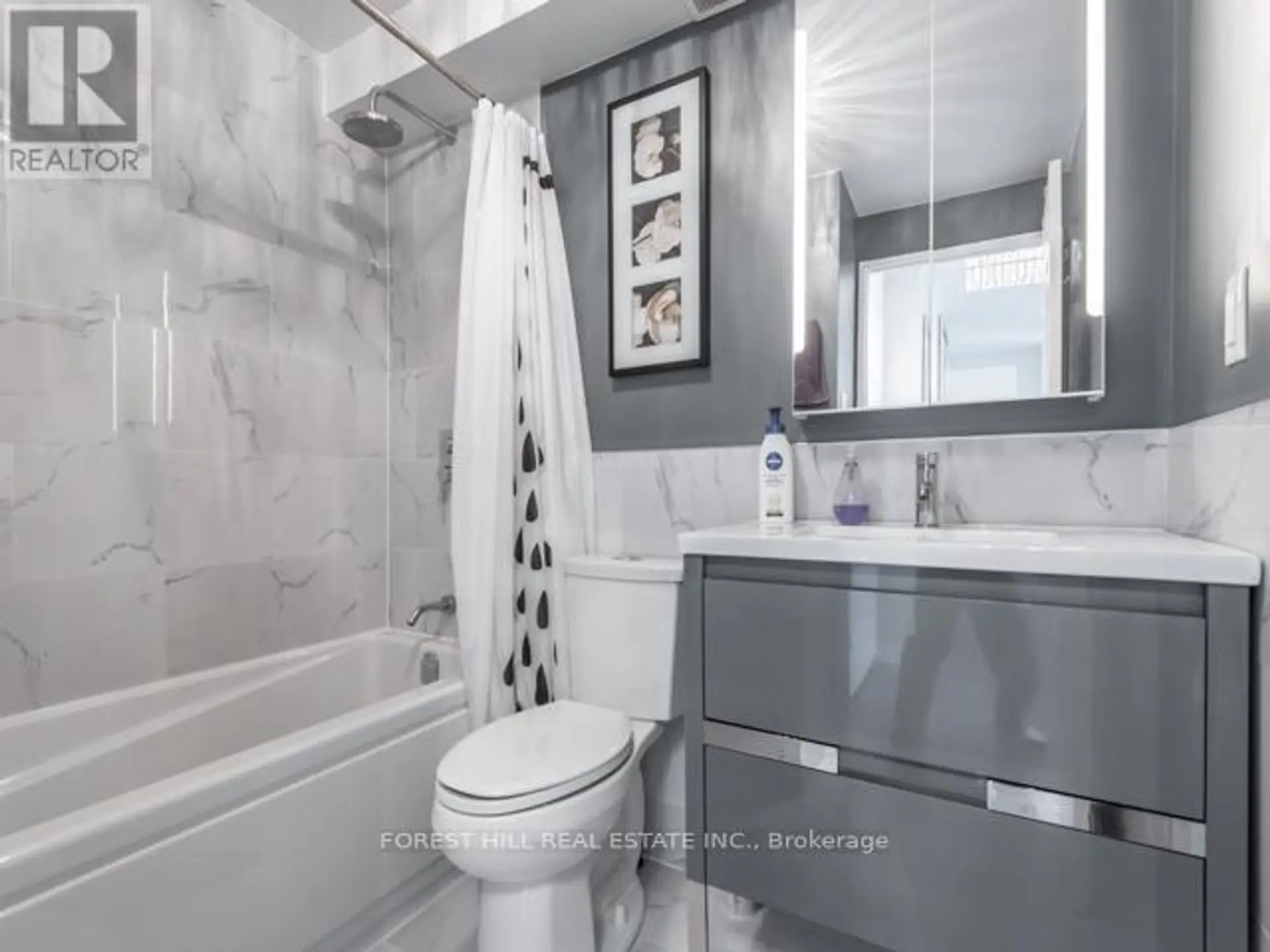 #202 105 MCCAUL STREET - Image 16