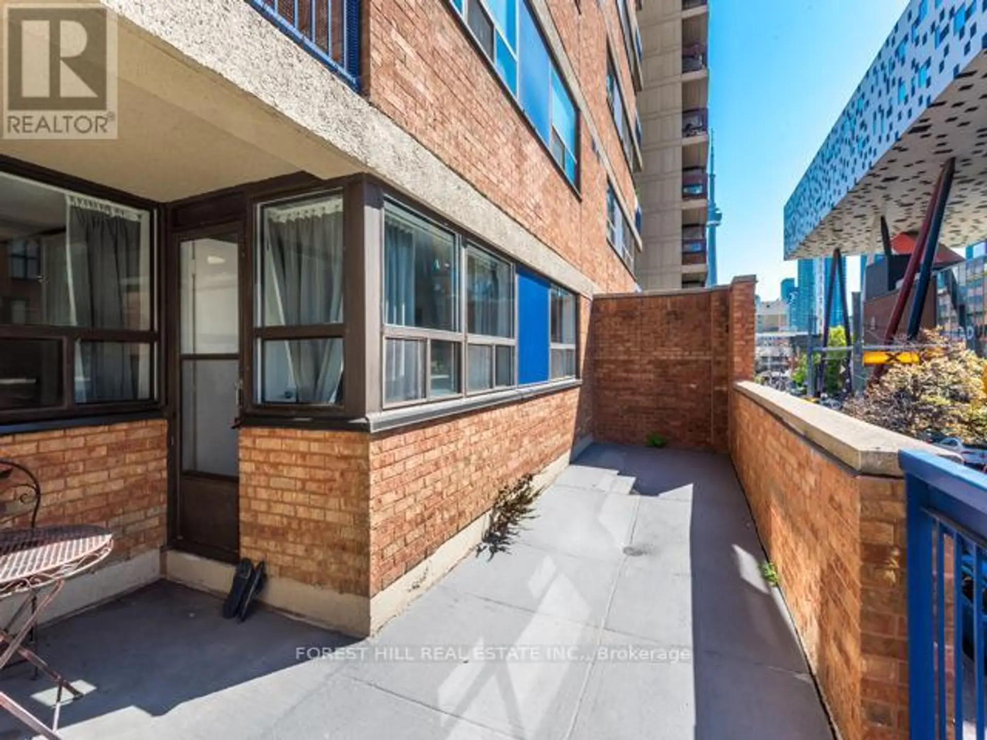 #202 105 MCCAUL STREET - Image 18