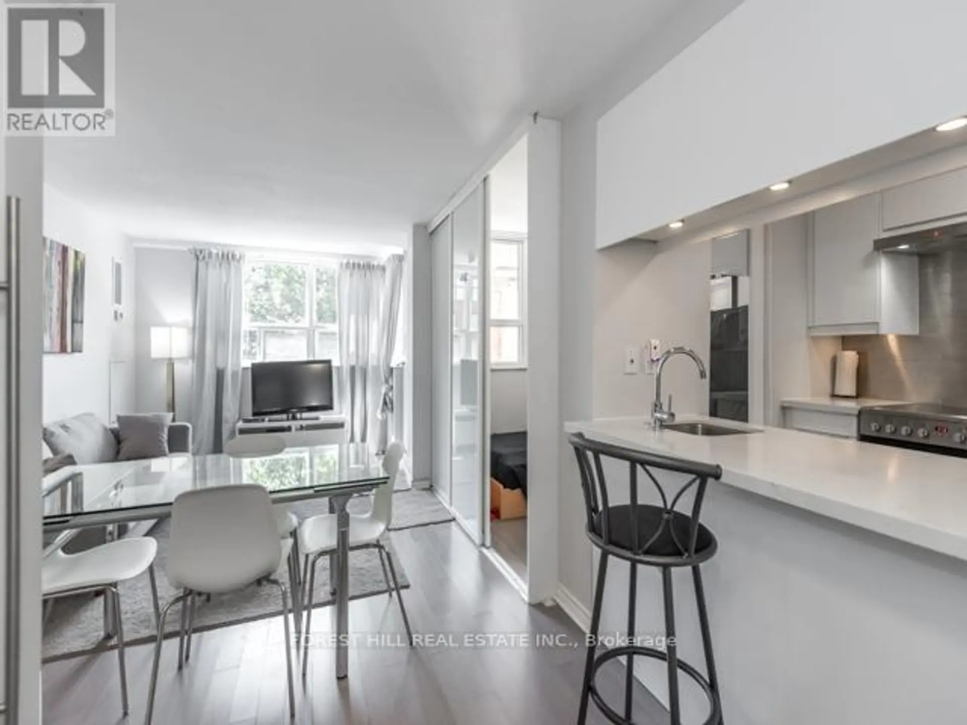 #202 105 MCCAUL STREET - Image 3