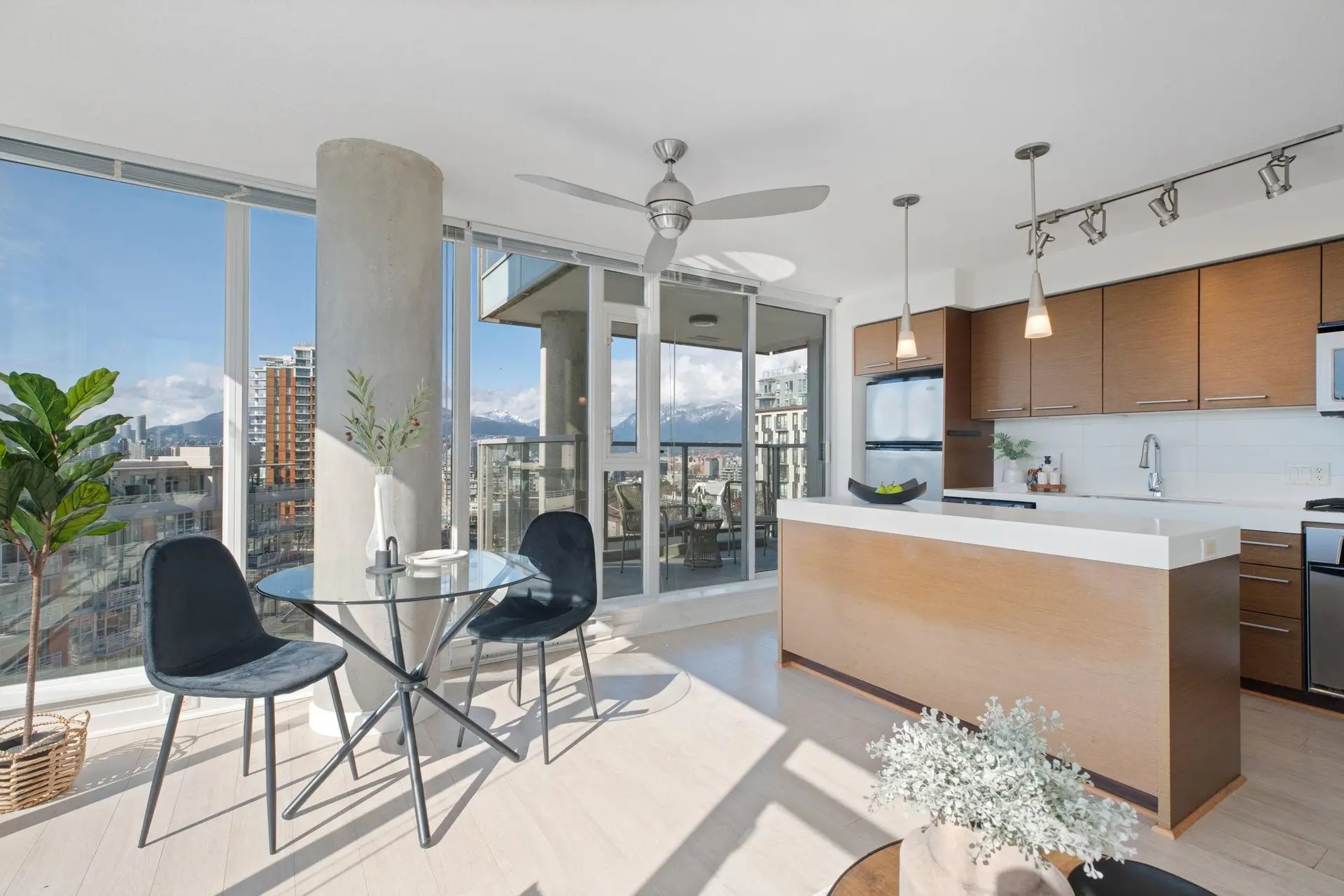 Property at #901 2770 Sophia Street, Vancouver, BC