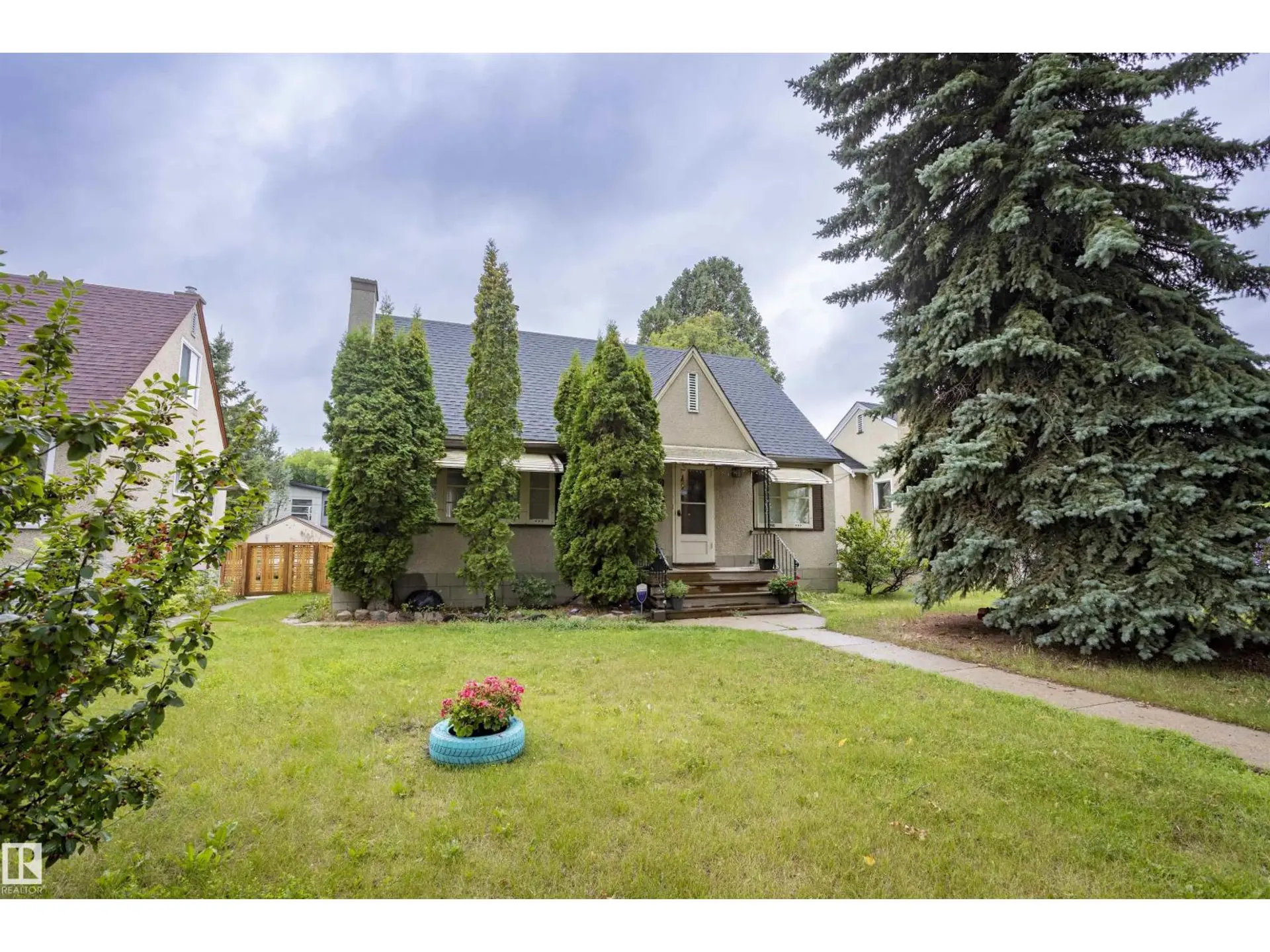 10880 73 ST NW - Image 1