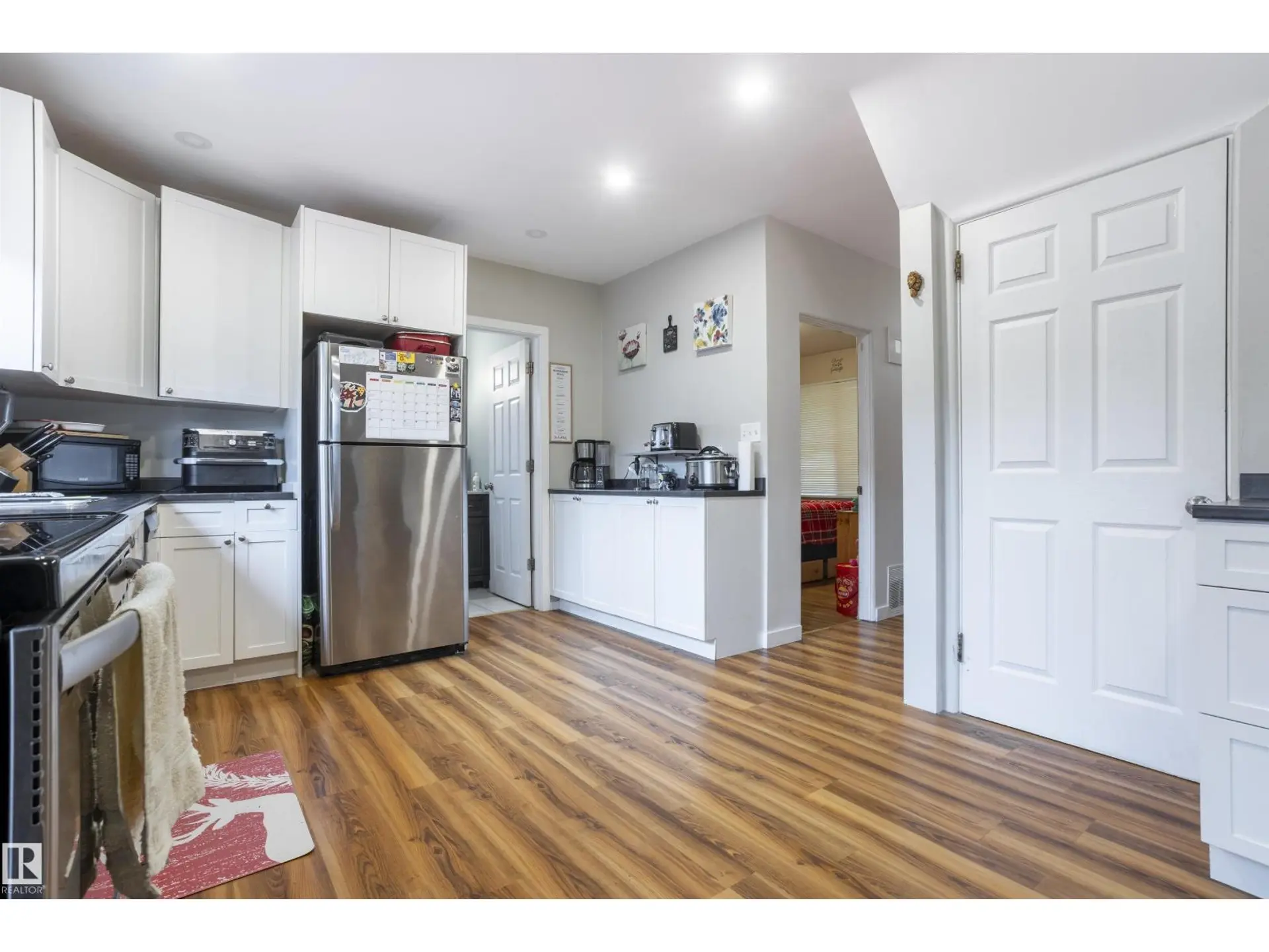 10880 73 ST NW - Image 4